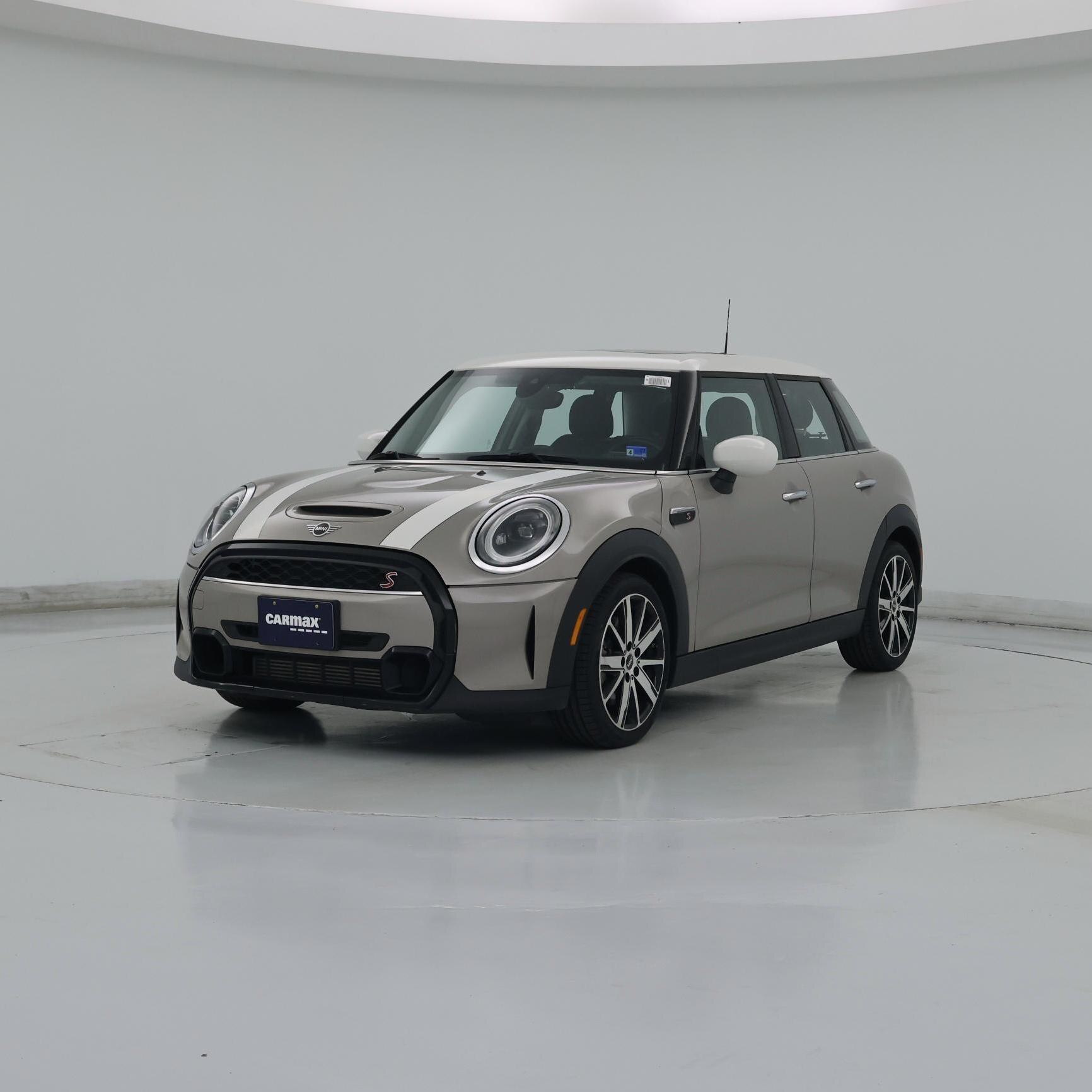 Thumbnail: 2022 MINI Cooper Hardtop - 4