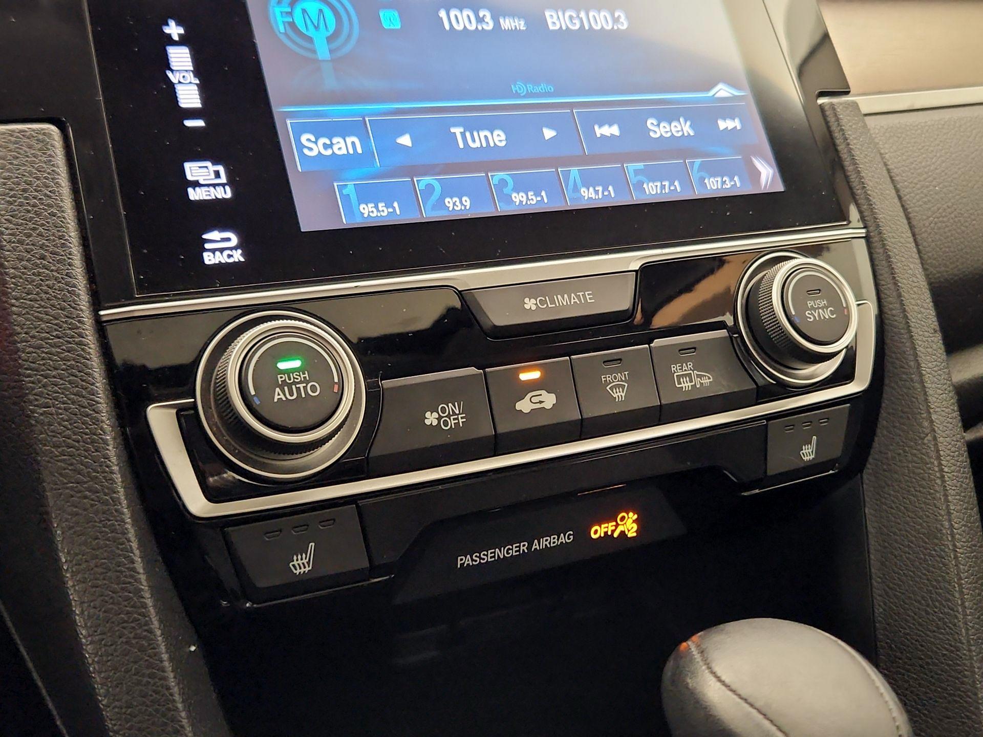 Thumbnail: 2016 Honda Civic - 16