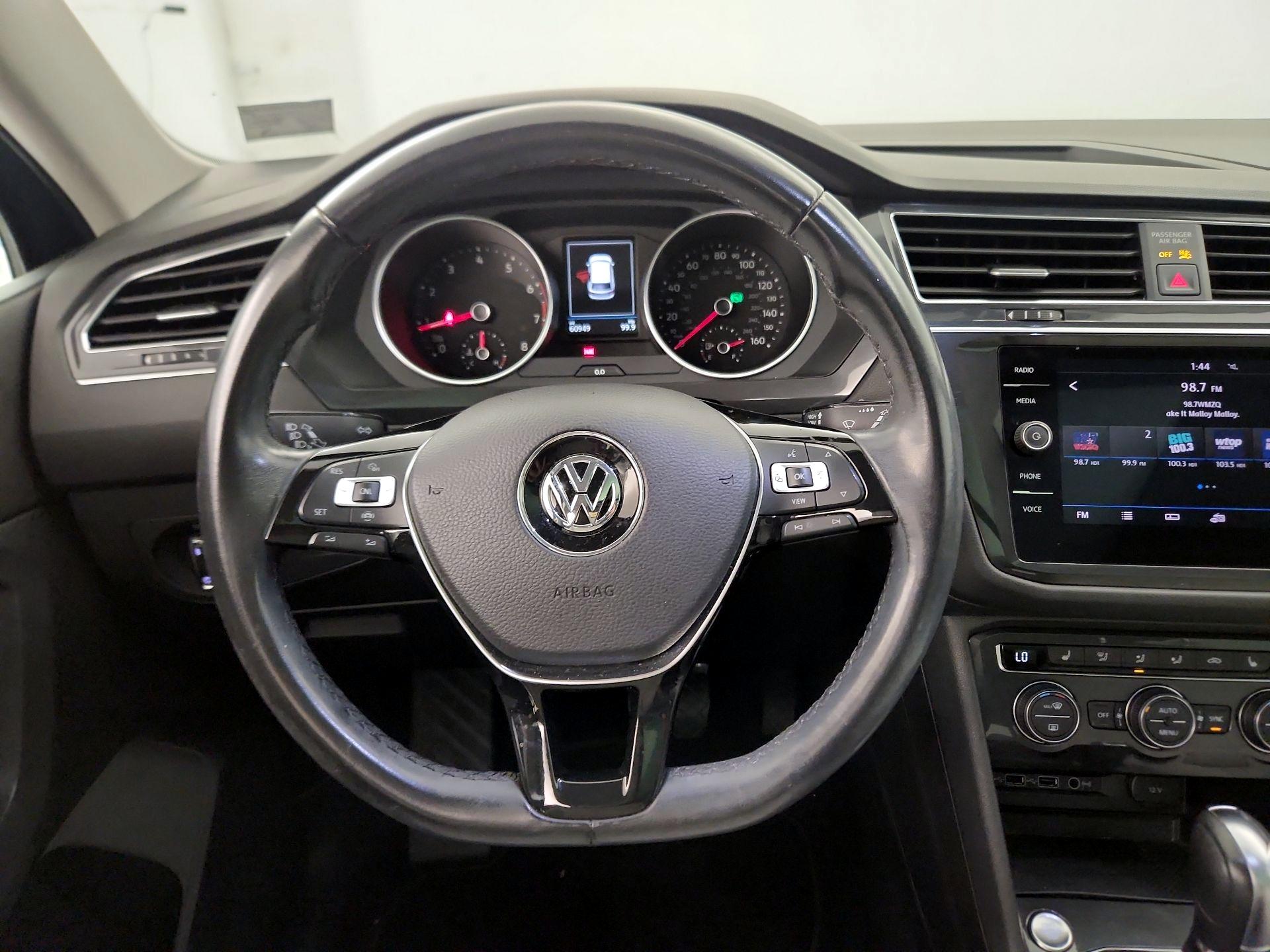 Thumbnail: 2019 Volkswagen Tiguan - 10