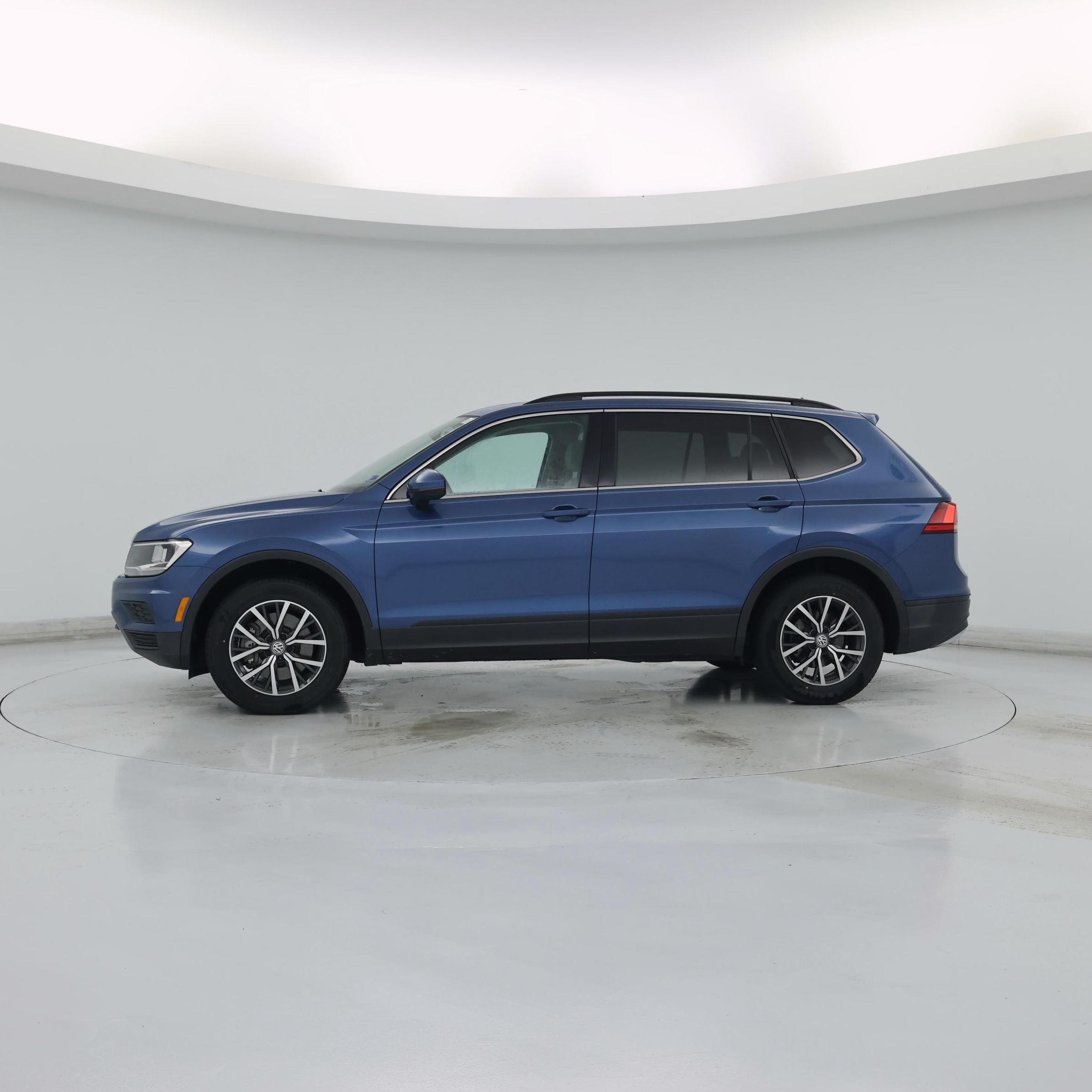 Thumbnail: 2019 Volkswagen Tiguan - 3