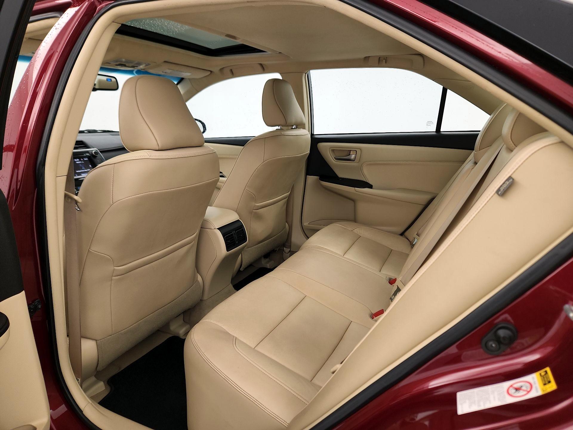 Thumbnail: 2016 Toyota Camry - 20