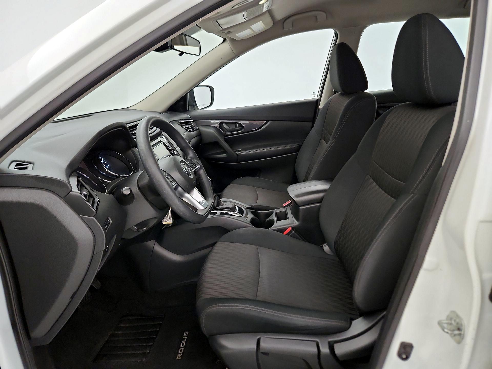 Thumbnail: 2019 Nissan Rogue - 11