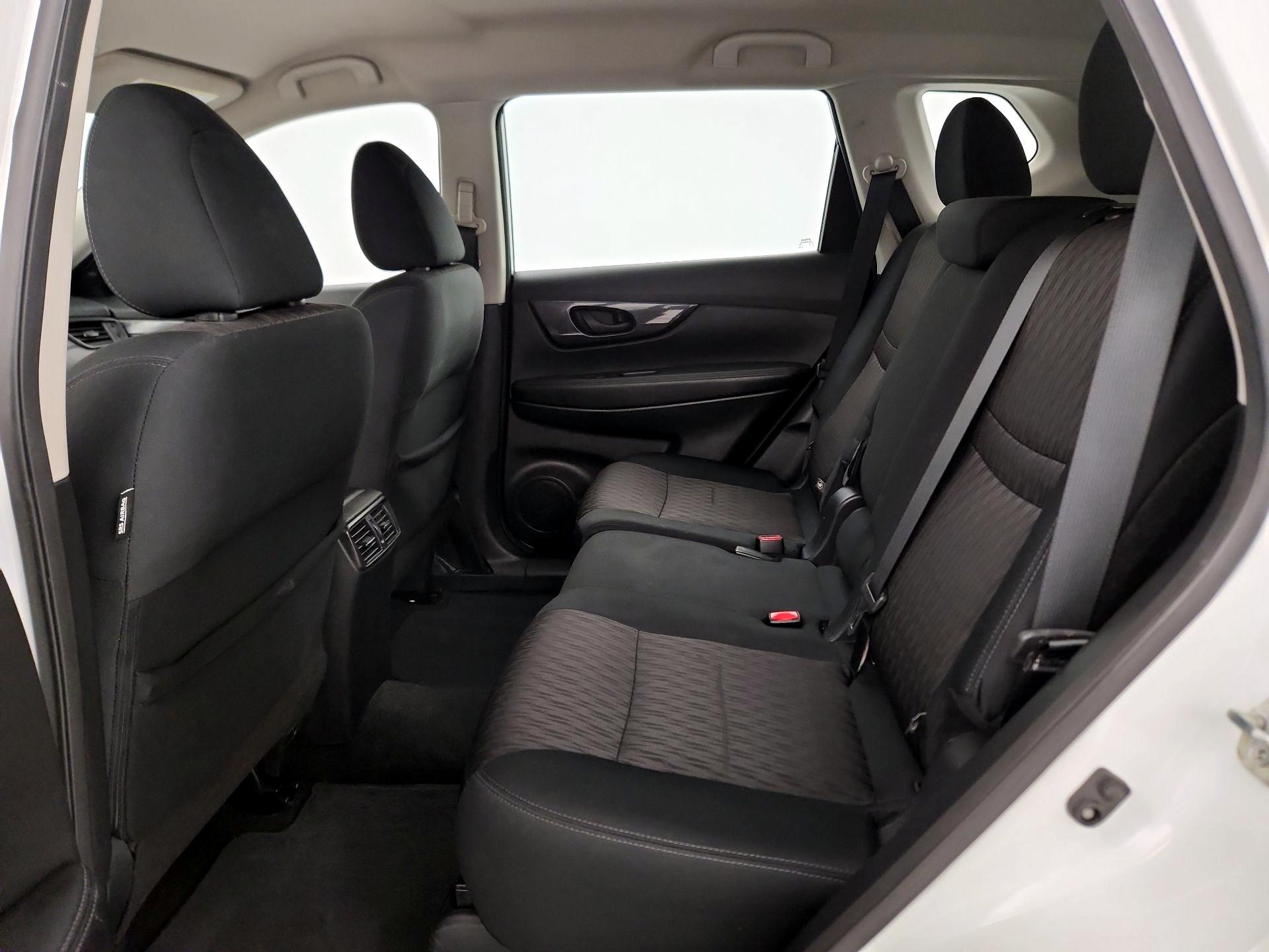 Thumbnail: 2019 Nissan Rogue - 19