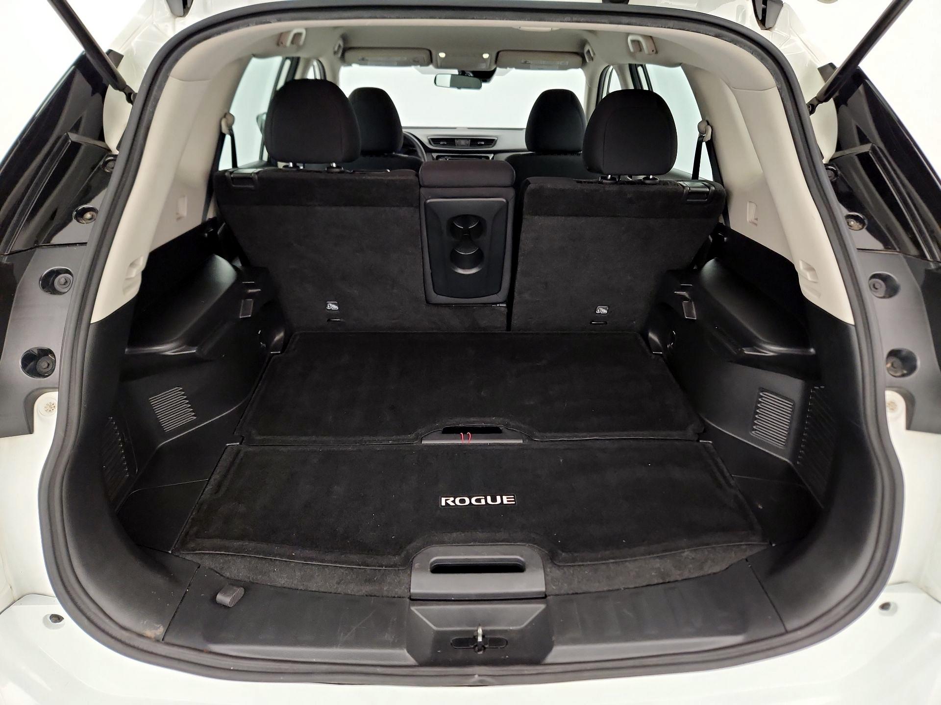 Thumbnail: 2019 Nissan Rogue - 20