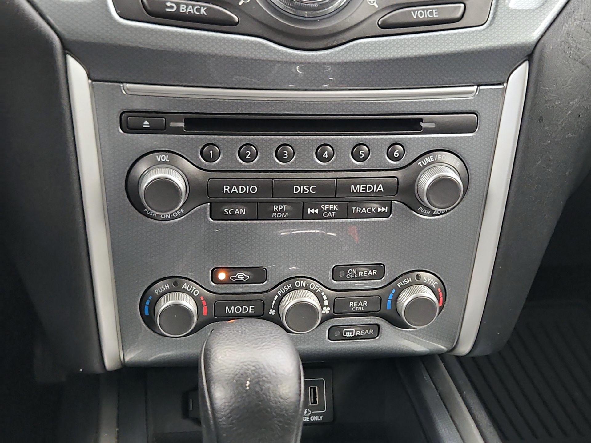 Thumbnail: 2019 Nissan Pathfinder - 16