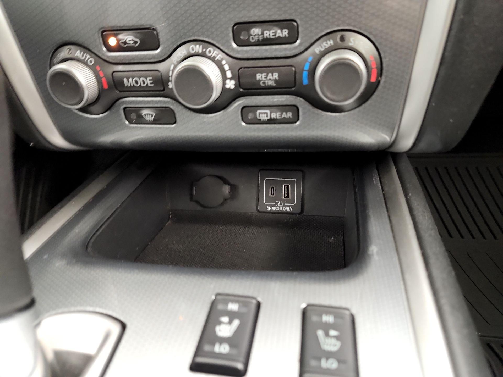 Thumbnail: 2019 Nissan Pathfinder - 18