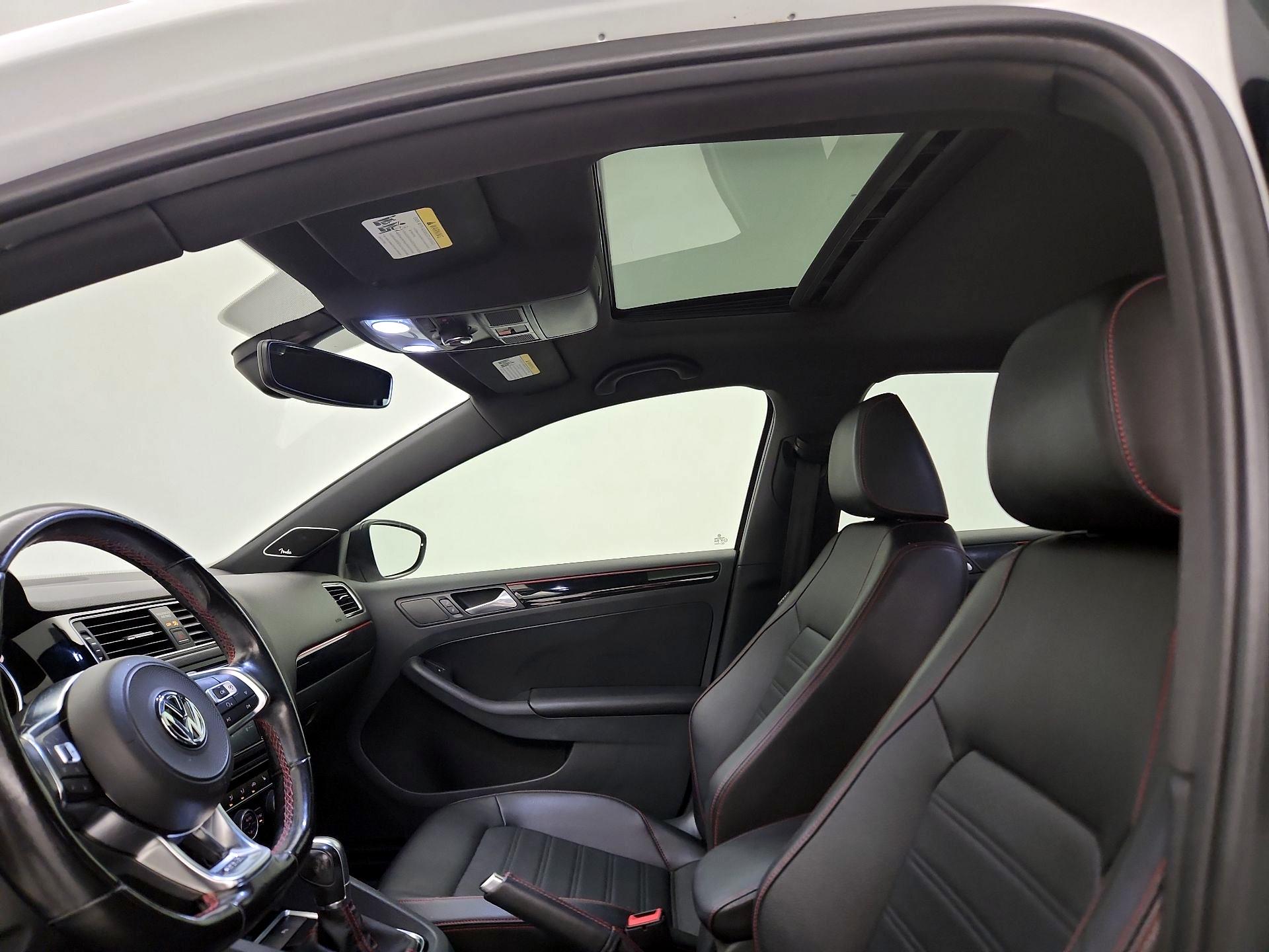 Thumbnail: 2017 Volkswagen Jetta - 20