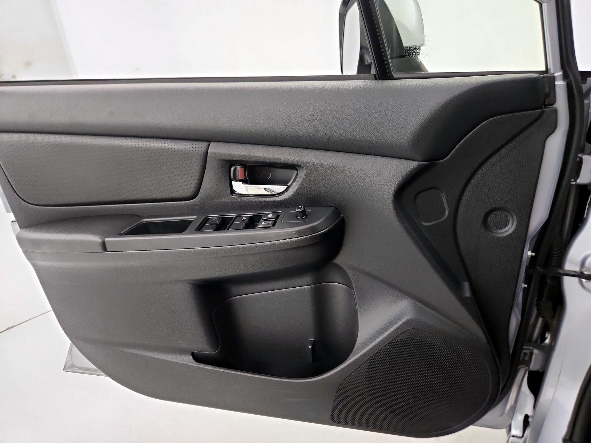 Thumbnail: 2014 Subaru XV Crosstrek - 12