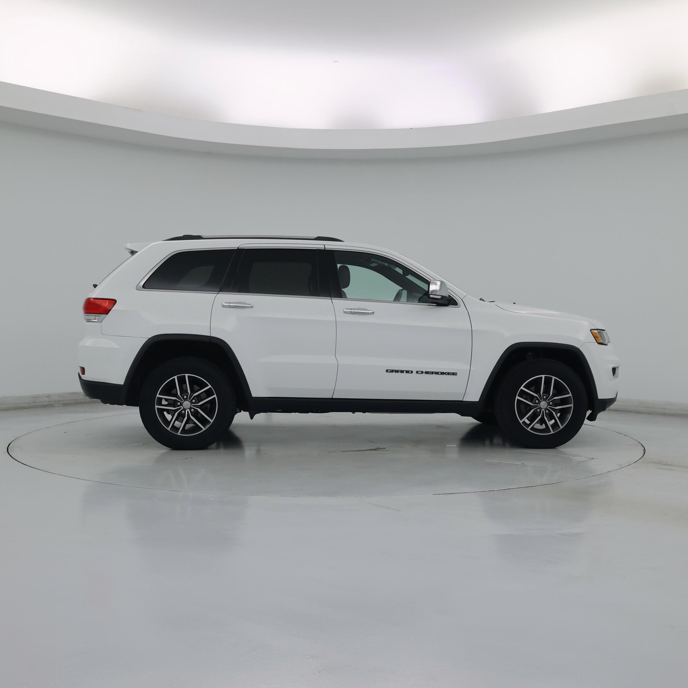 Thumbnail: 2018 Jeep Grand Cherokee - 7