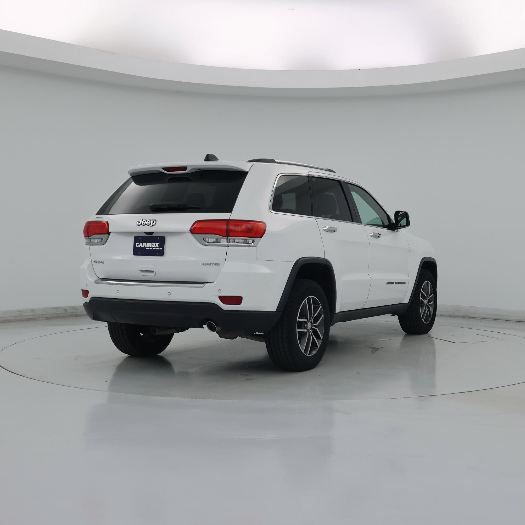 Thumbnail: 2018 Jeep Grand Cherokee - 8