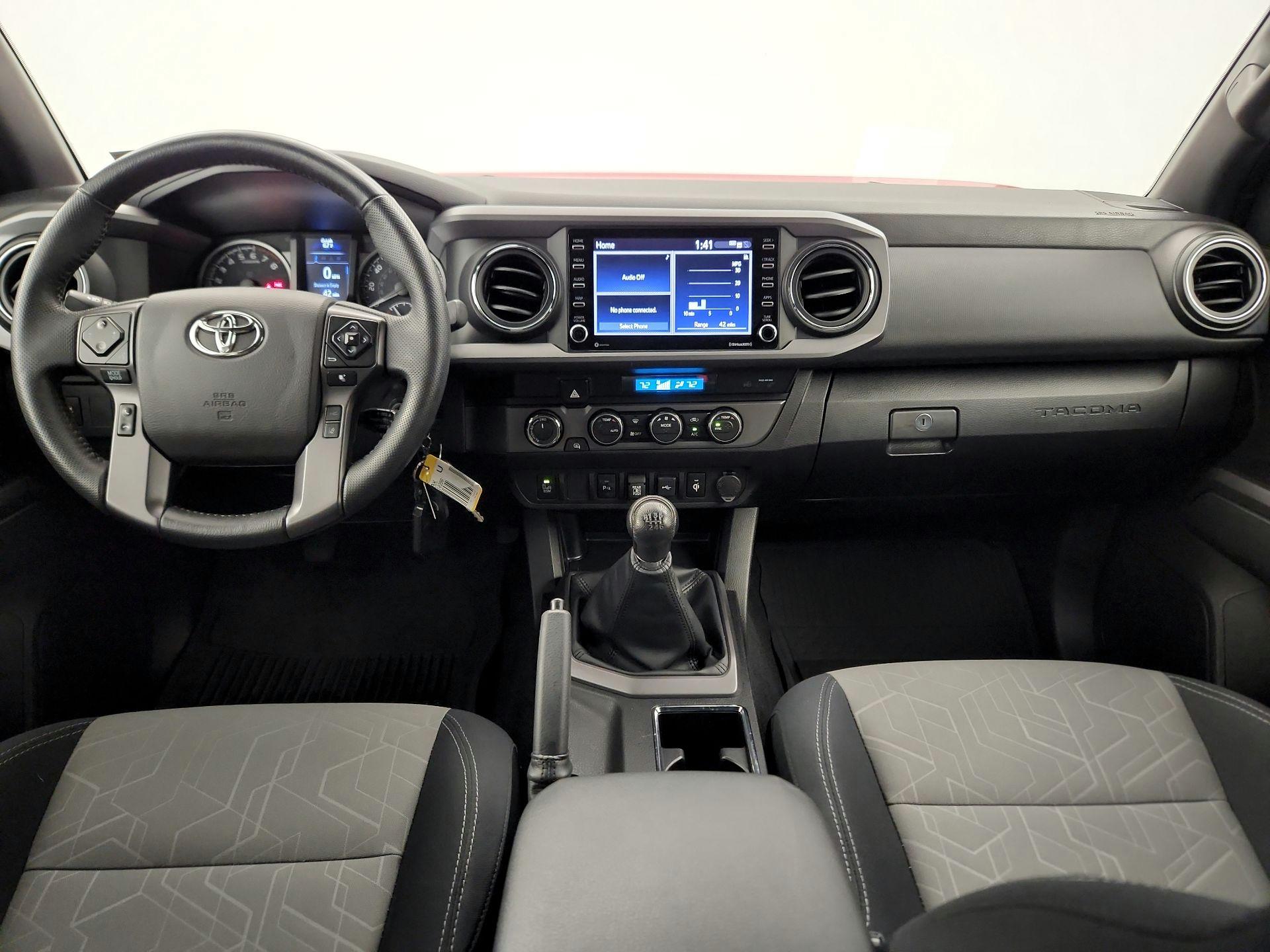 Thumbnail: 2022 Toyota Tacoma - 9
