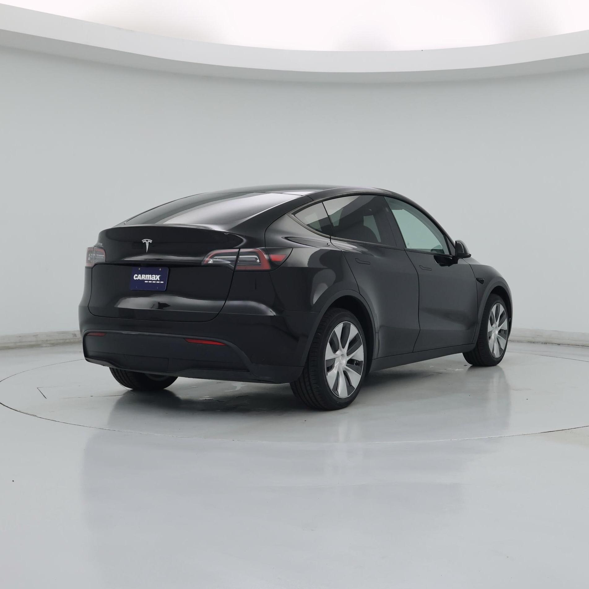 Thumbnail: 2023 Tesla Model Y - 8