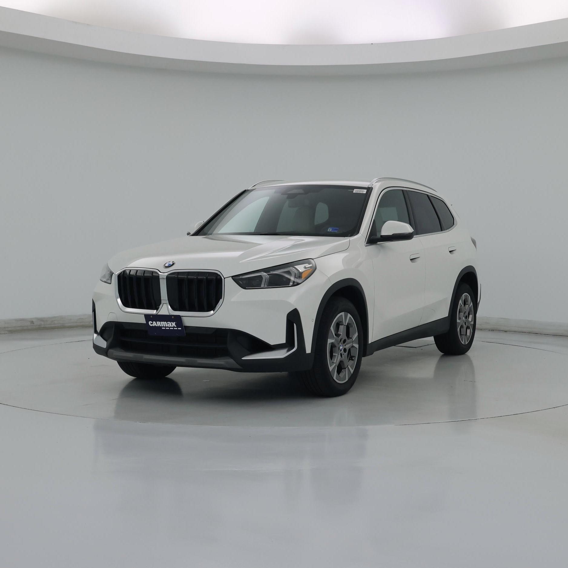 Thumbnail: 2023 BMW X1 - 4