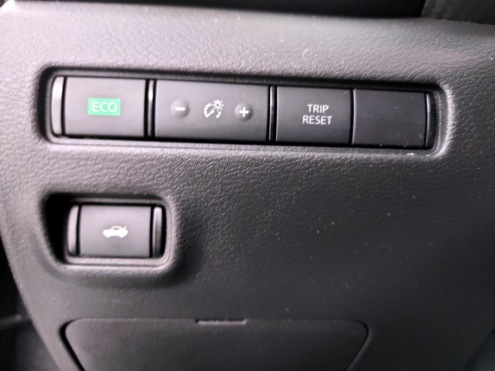 Thumbnail: 2020 Nissan Sentra - 13