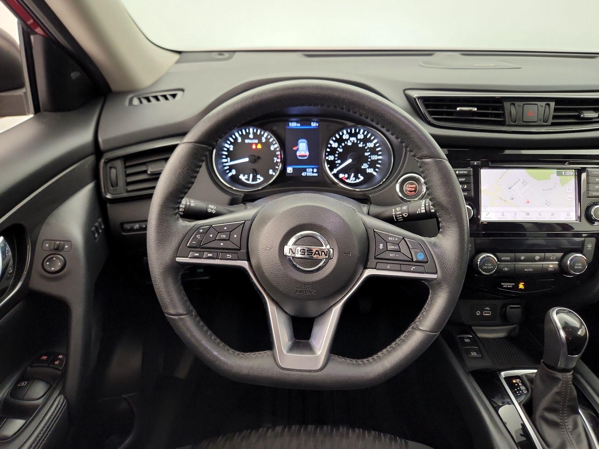 Thumbnail: 2020 Nissan Rogue - 10