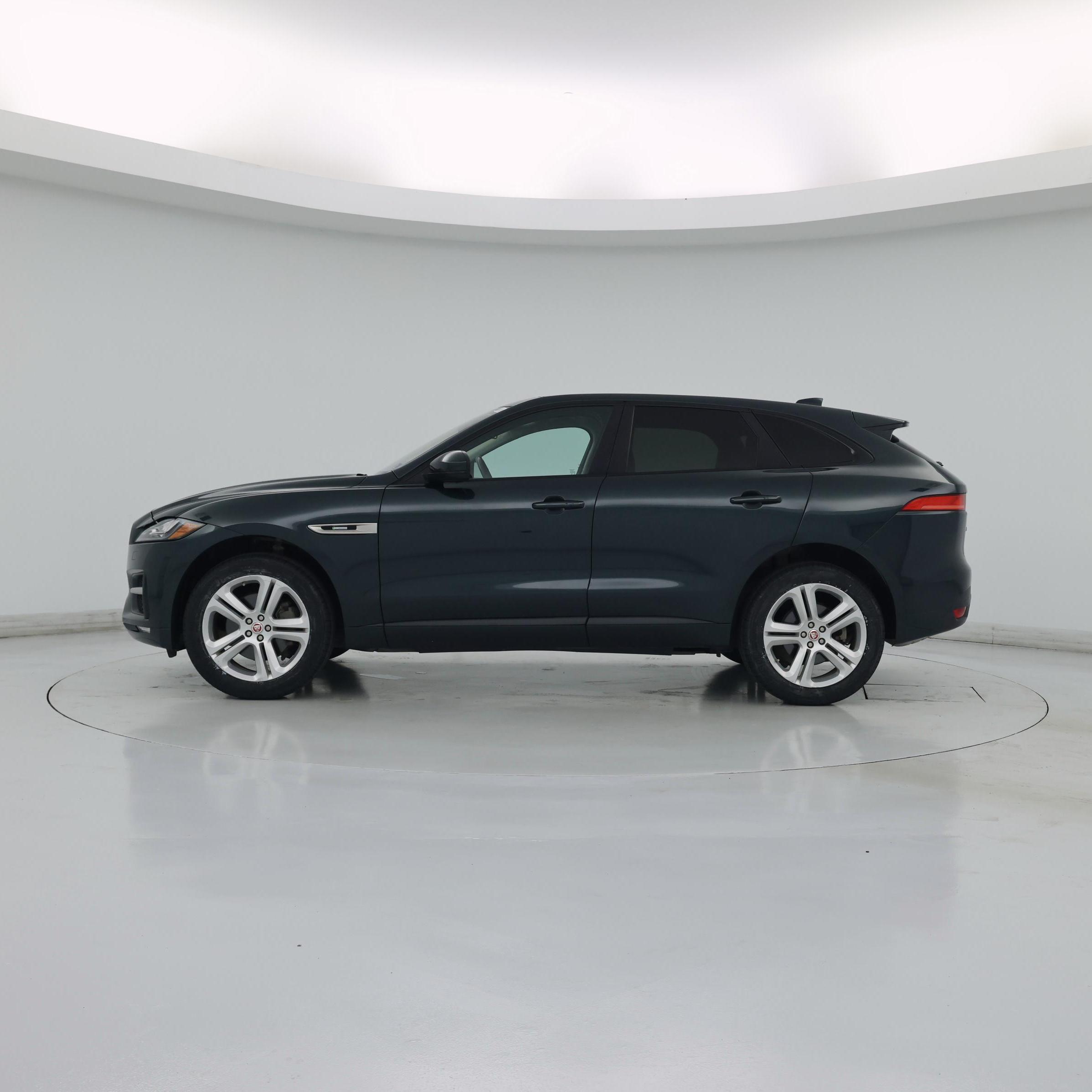 Thumbnail: 2017 Jaguar F-Pace - 3