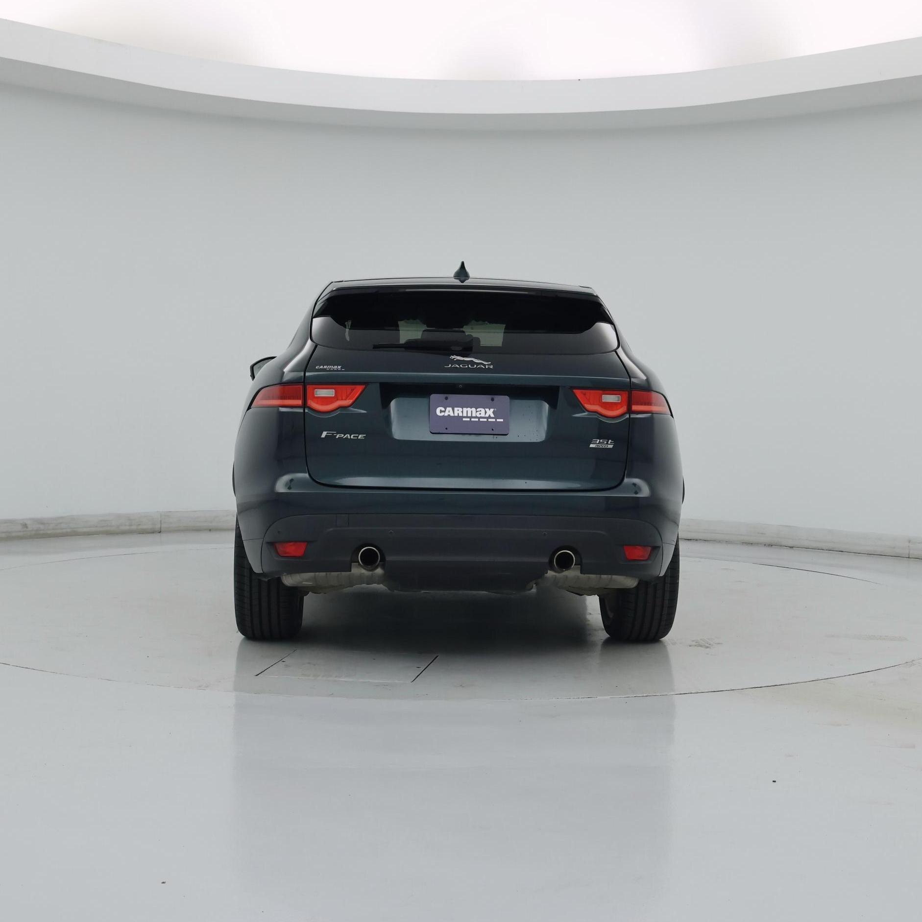 Thumbnail: 2017 Jaguar F-Pace - 6