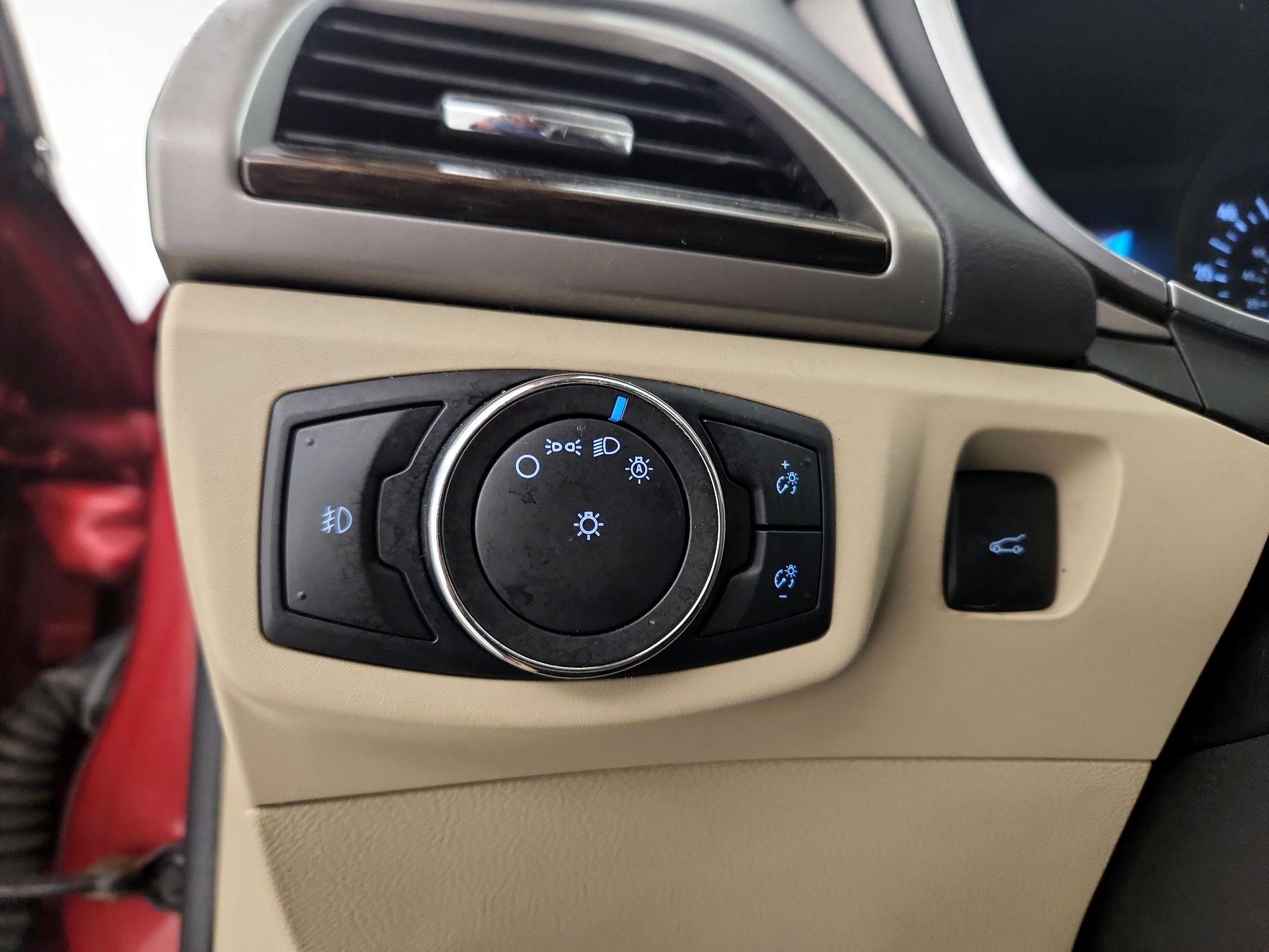 Thumbnail: 2014 Ford Fusion - 11