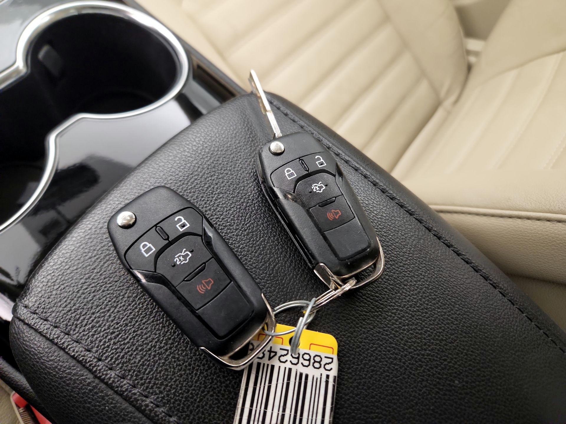 Thumbnail: 2014 Ford Fusion - 20