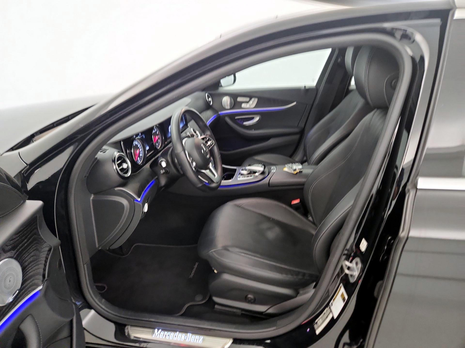 Thumbnail: 2019 Mercedes-Benz E-Class - 9
