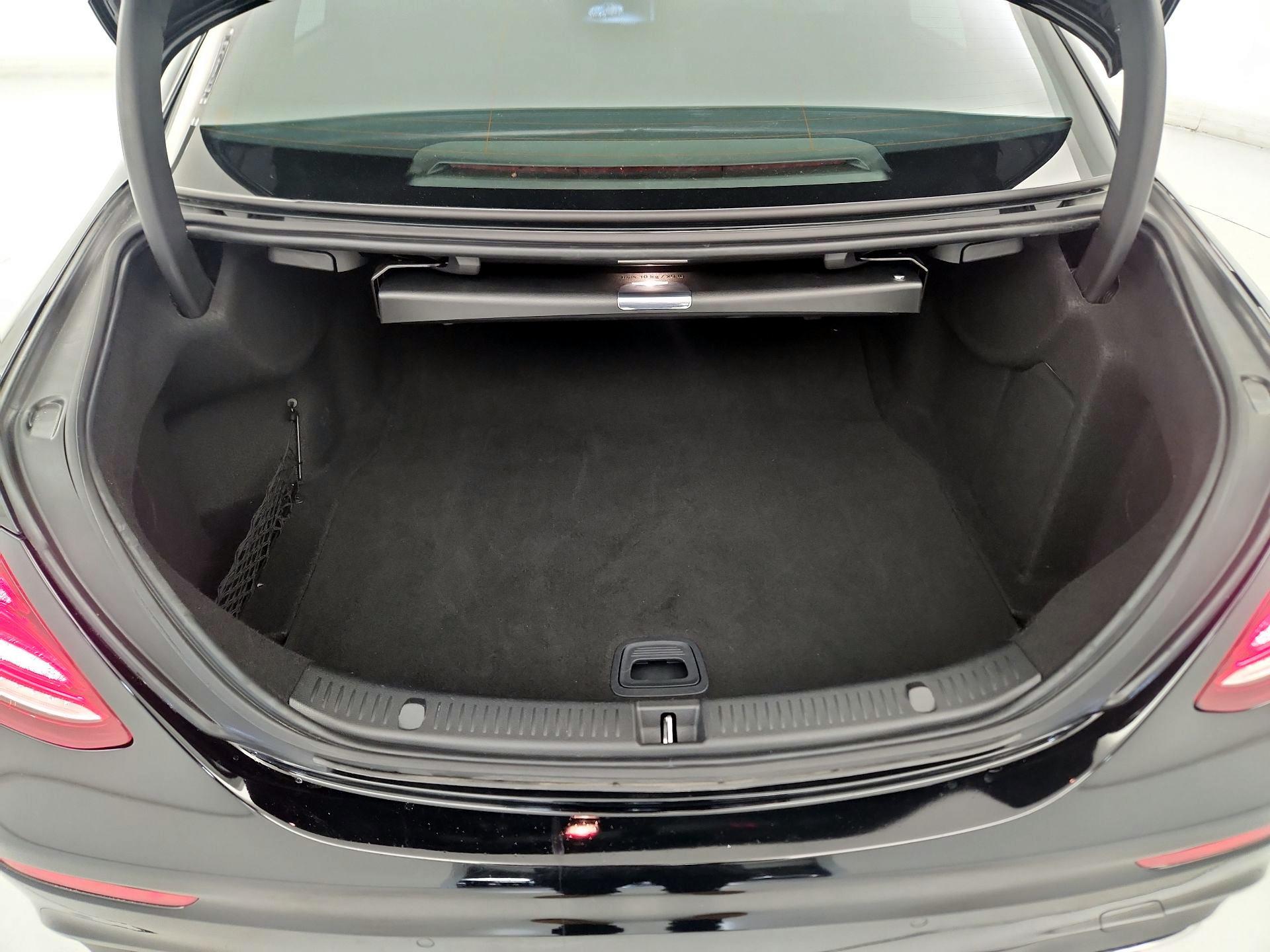 Thumbnail: 2019 Mercedes-Benz E-Class - 16