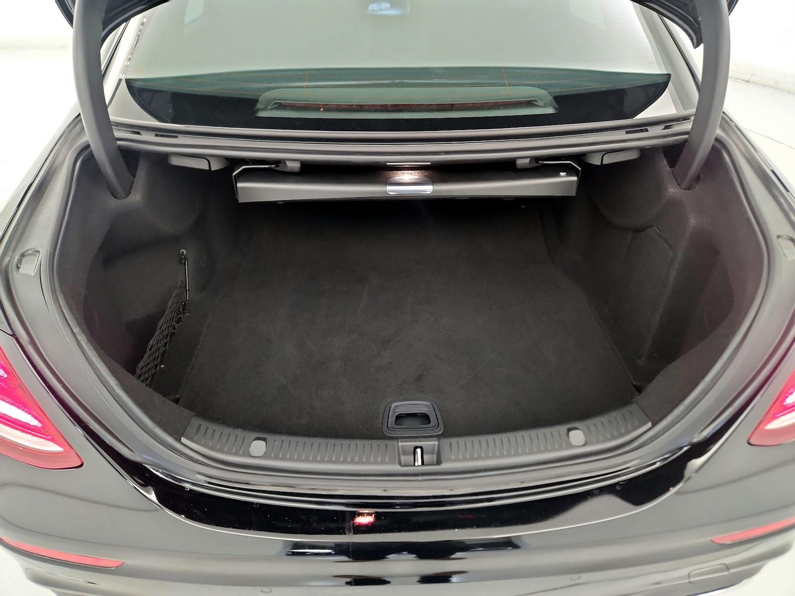 2019 Mercedes-Benz E-Class E300 - Photo 17