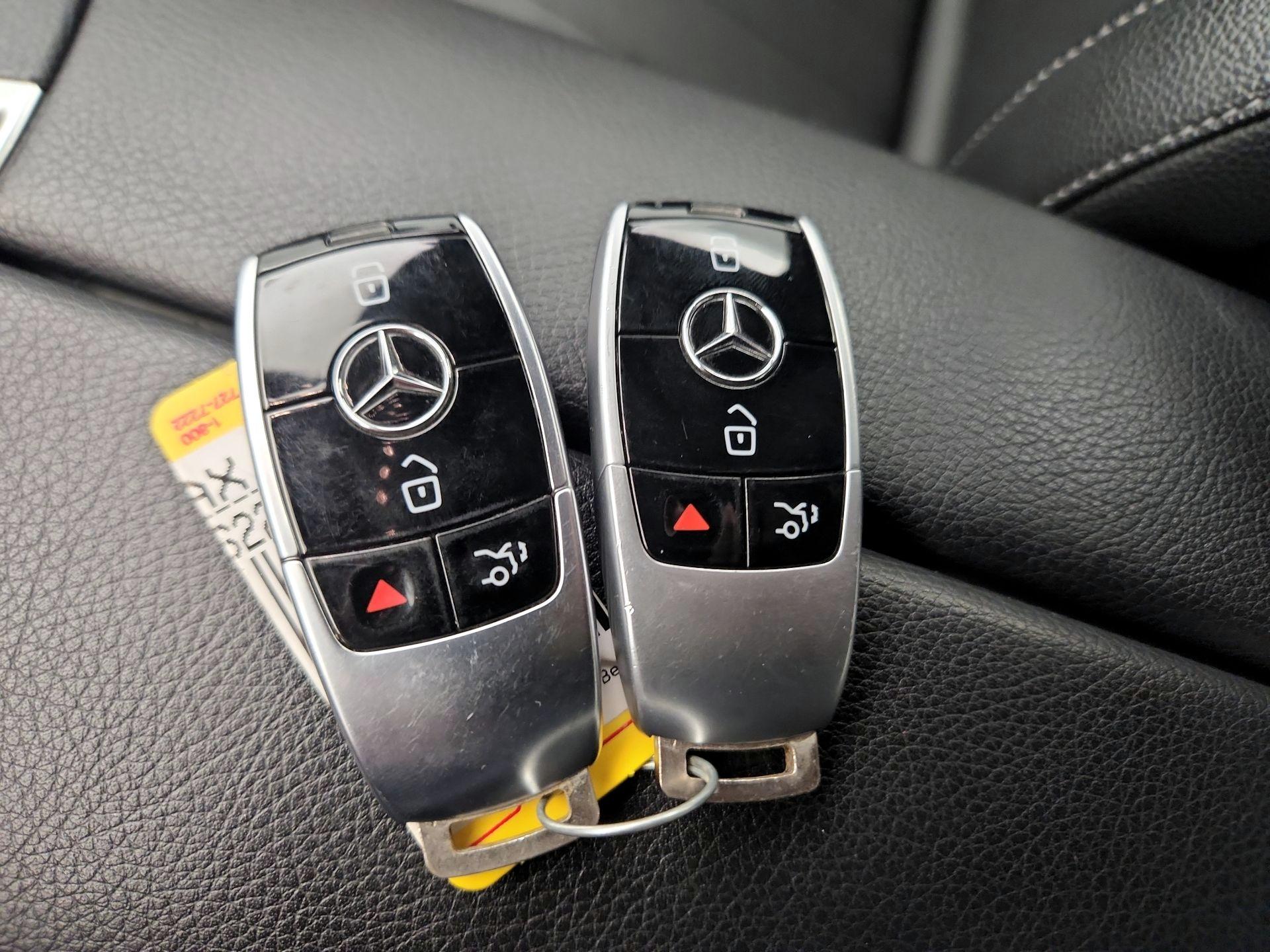 Thumbnail: 2019 Mercedes-Benz E-Class - 18