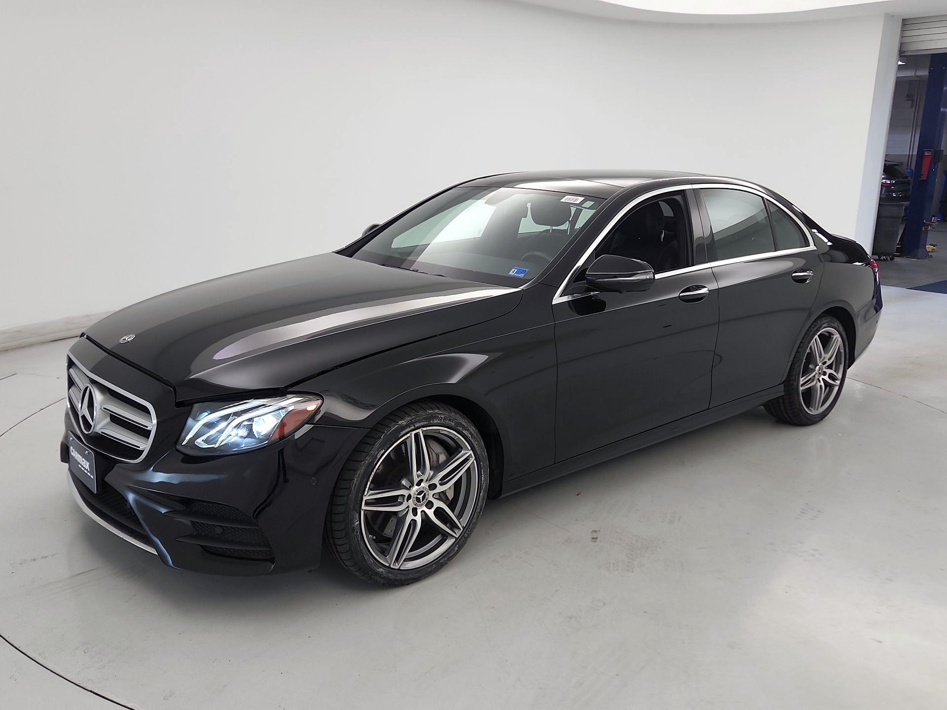Thumbnail: 2019 Mercedes-Benz E-Class - 3