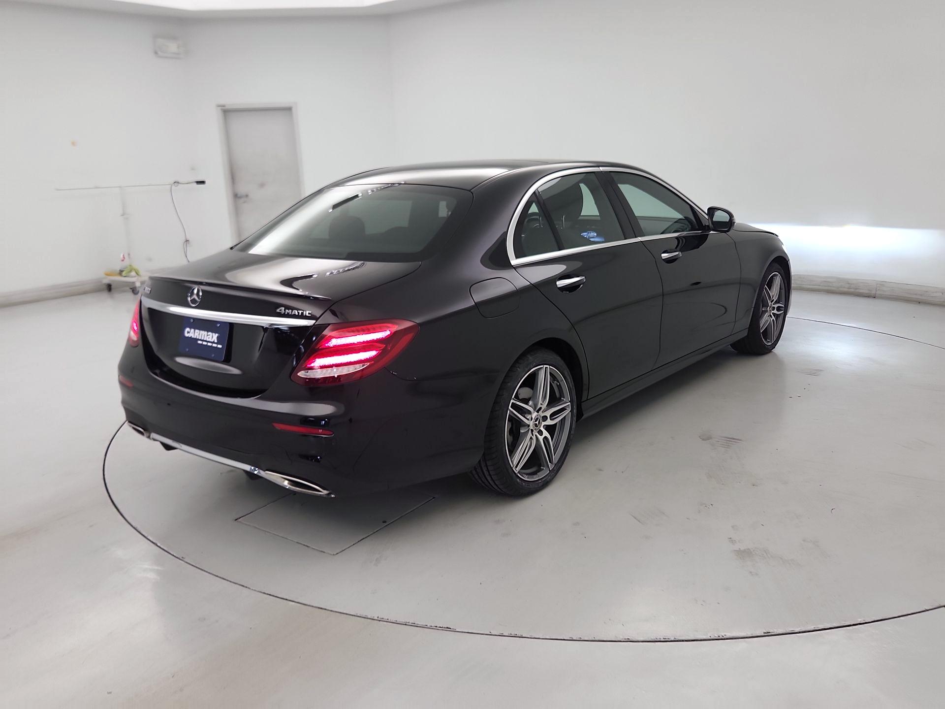 Thumbnail: 2019 Mercedes-Benz E-Class - 5