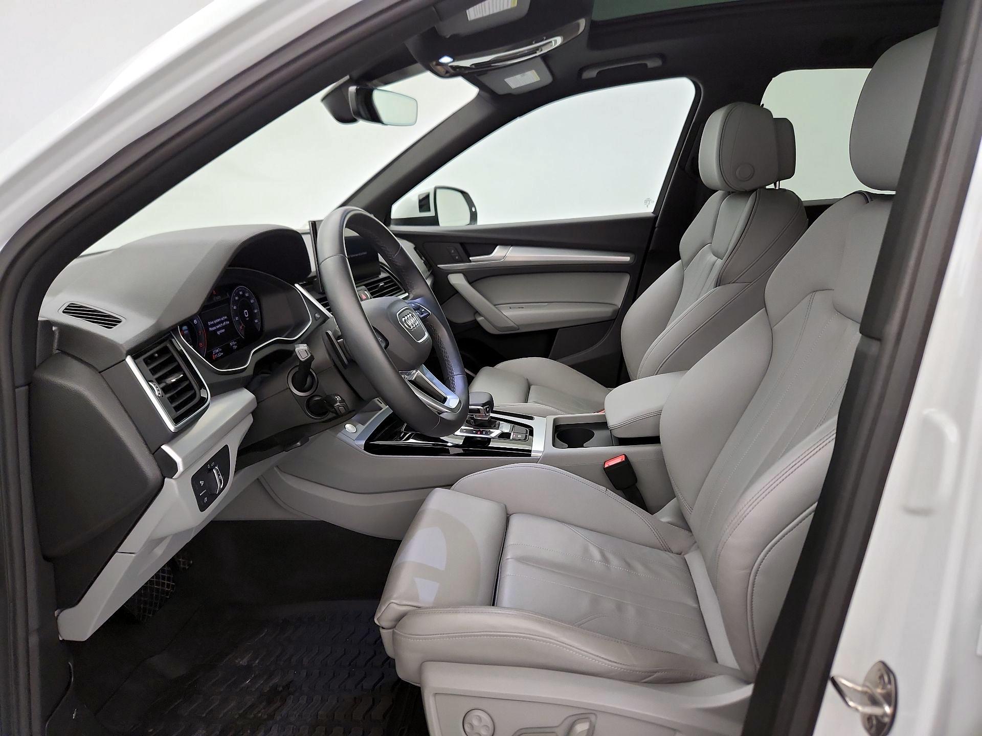 Thumbnail: 2024 Audi Q5 - 11