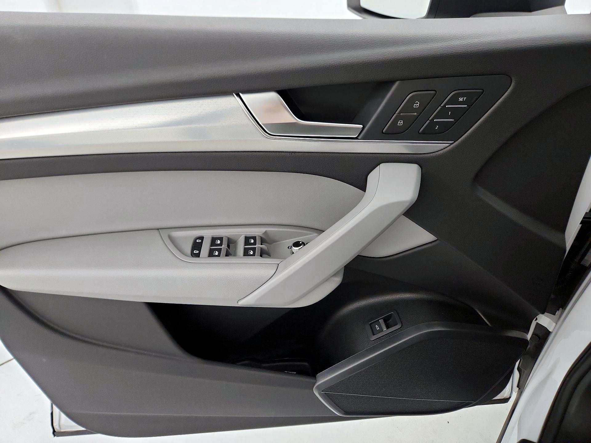 Thumbnail: 2024 Audi Q5 - 12
