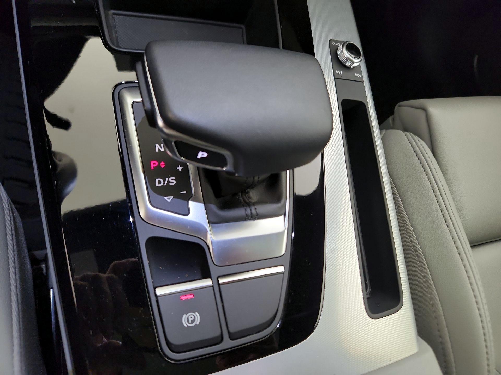 Thumbnail: 2024 Audi Q5 - 18