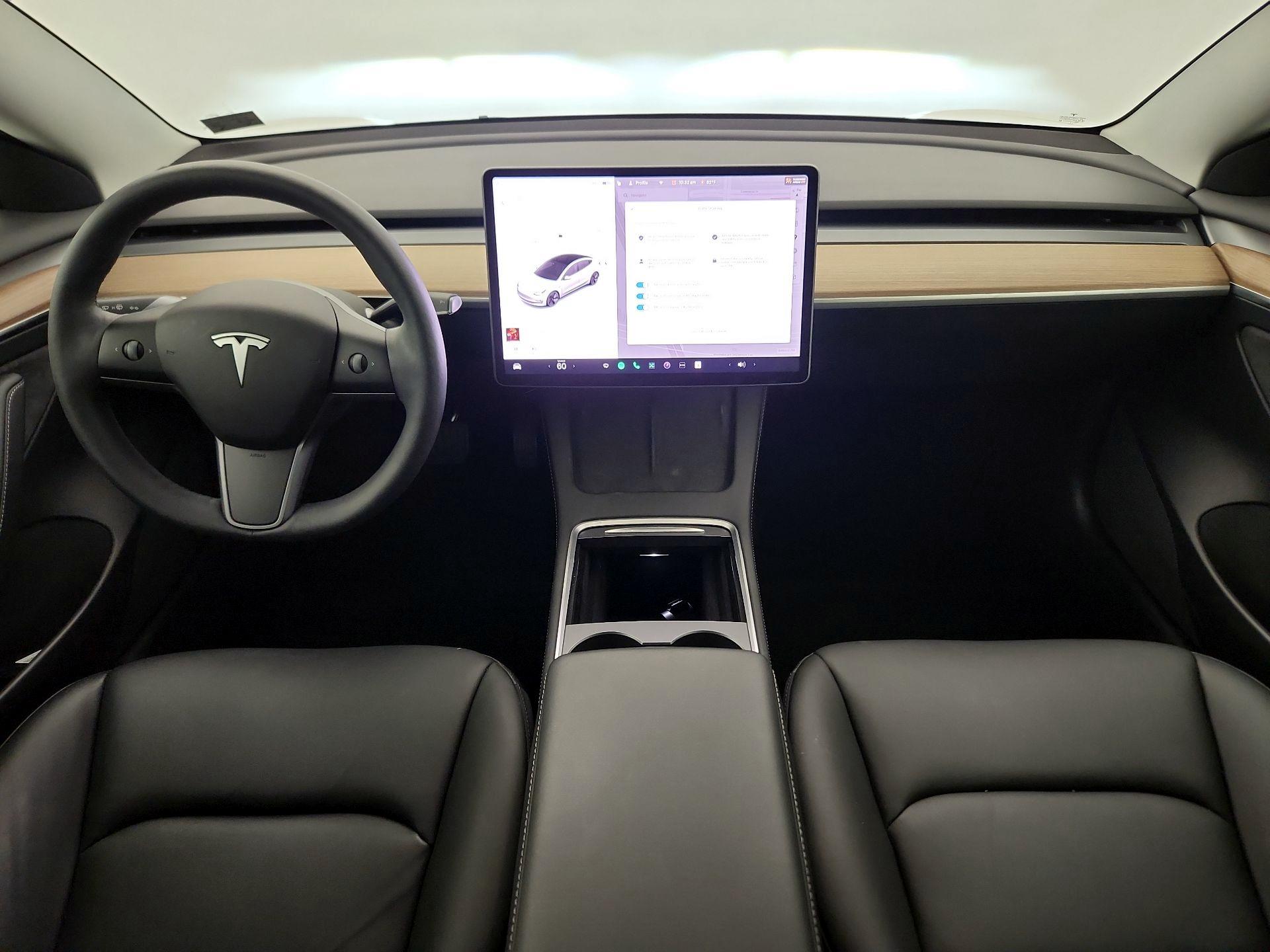 Thumbnail: 2022 Tesla Model 3 - 9