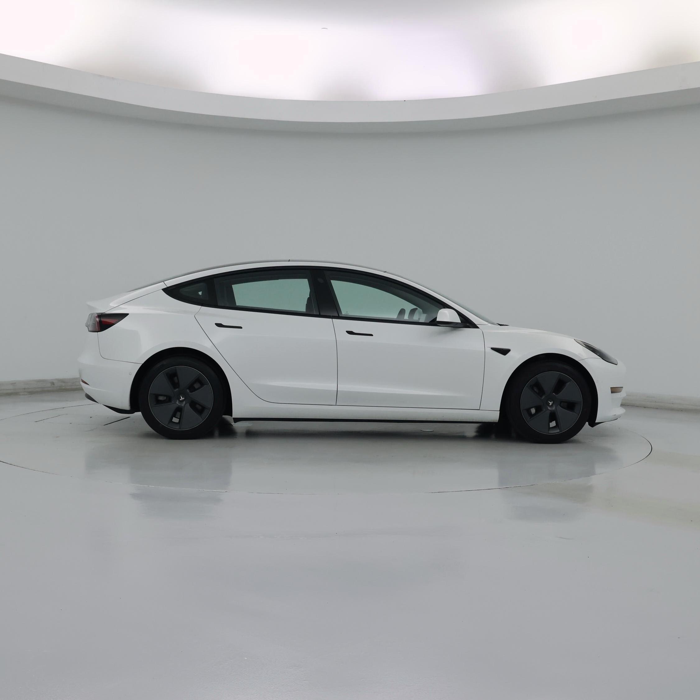 Thumbnail: 2022 Tesla Model 3 - 7