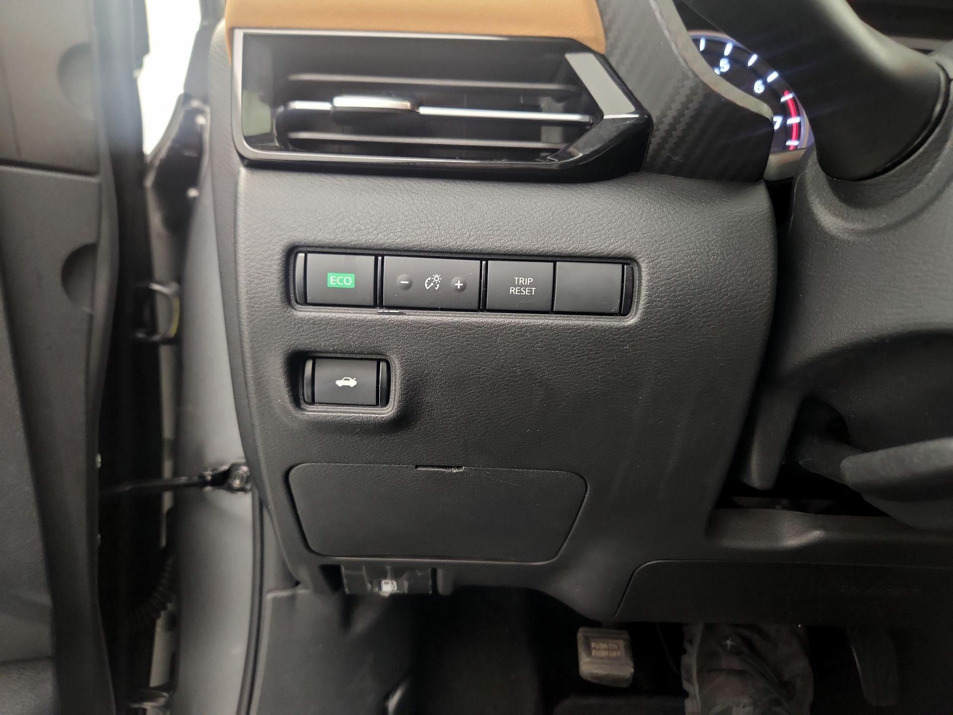 Thumbnail: 2020 Nissan Sentra - 13