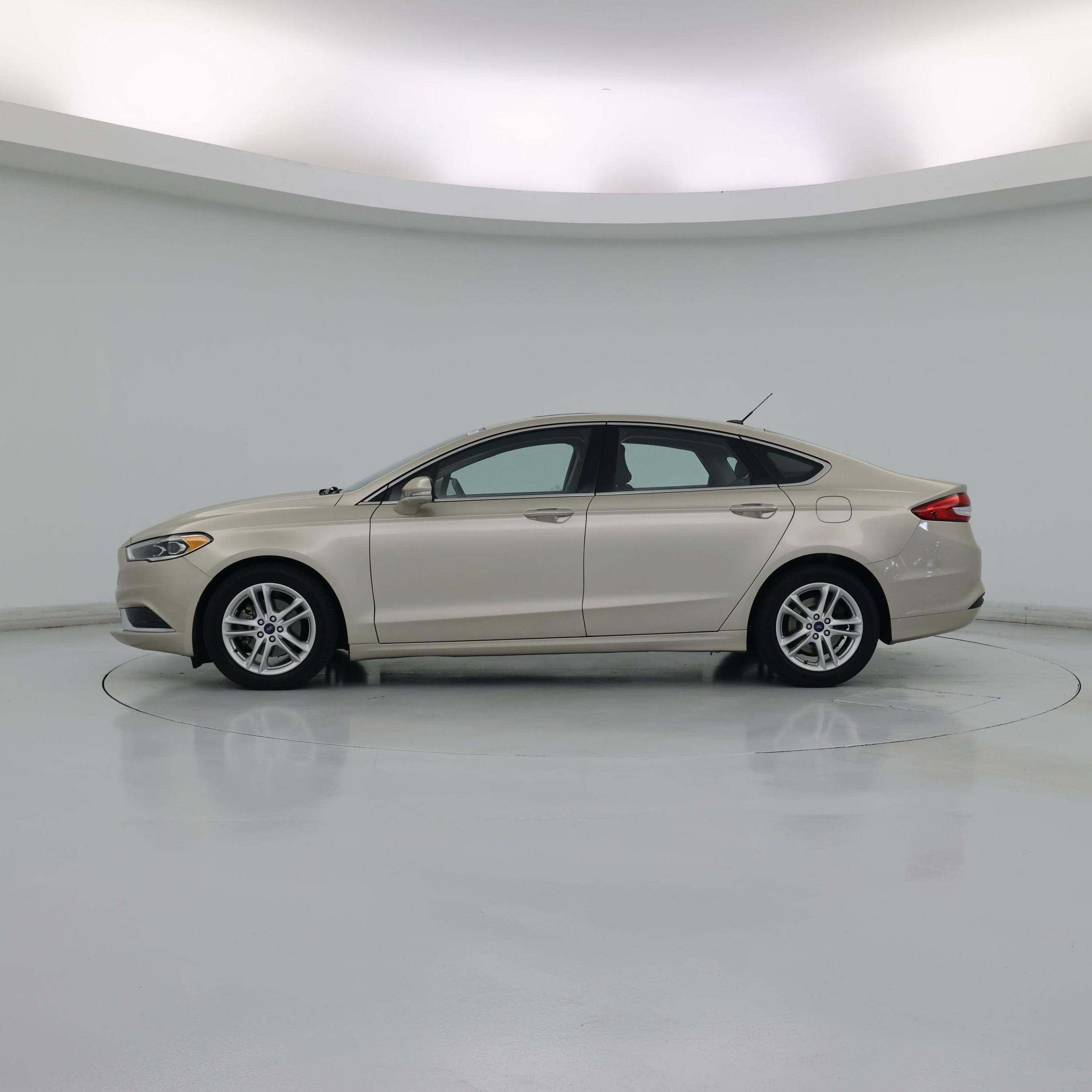 Thumbnail: 2018 Ford Fusion - 3