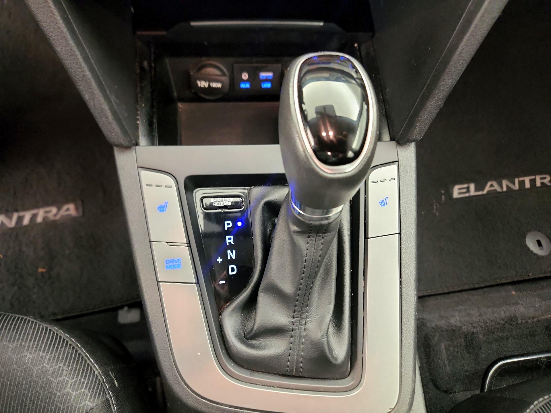 Thumbnail: 2017 Hyundai Elantra - 17