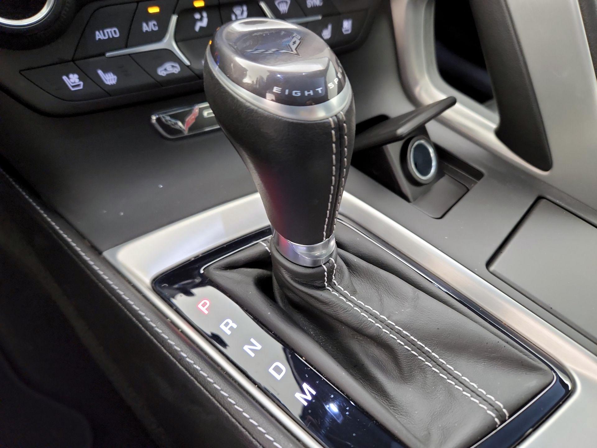 Thumbnail: 2015 Chevrolet Corvette - 18