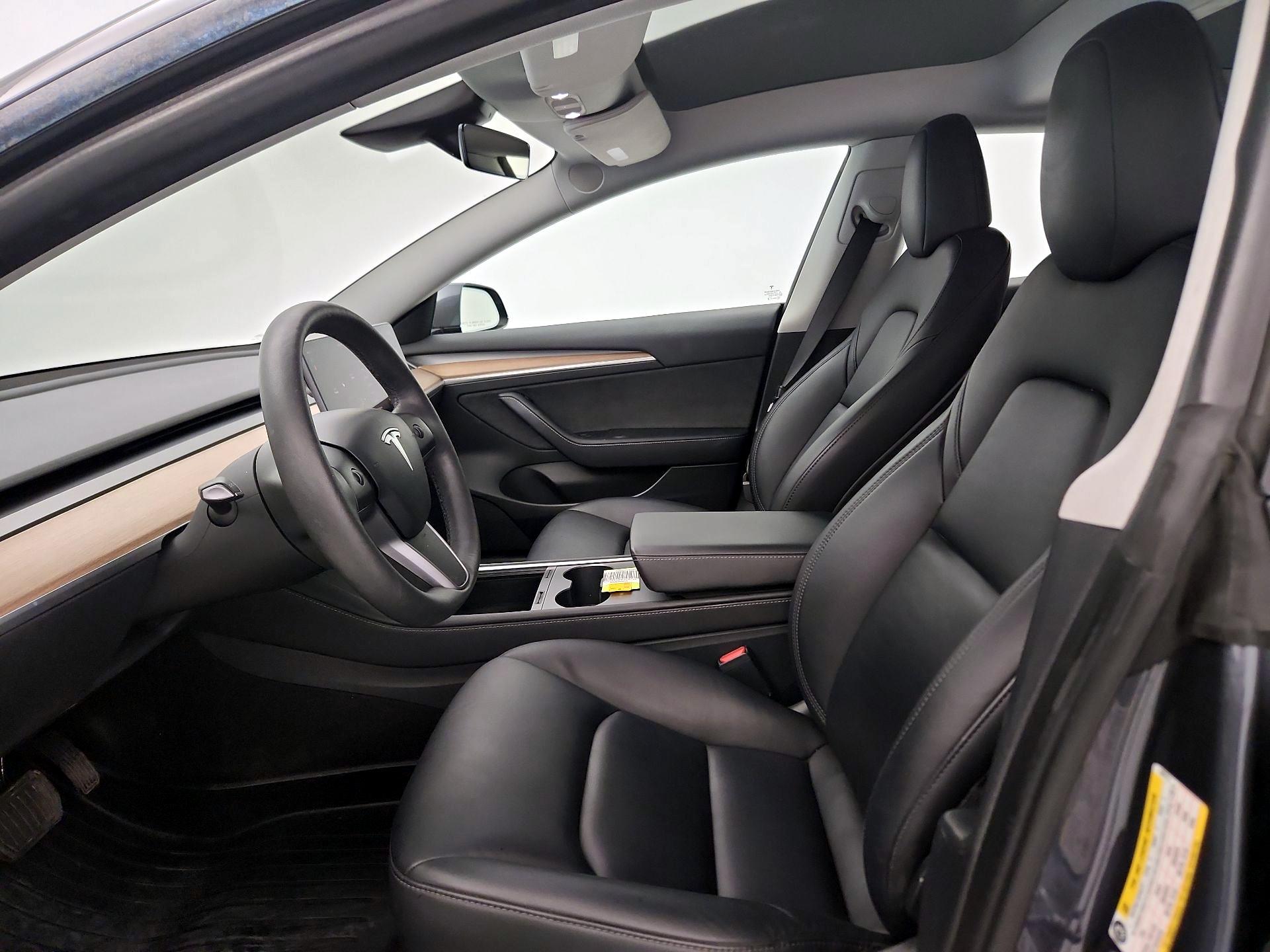 Thumbnail: 2023 Tesla Model 3 - 11