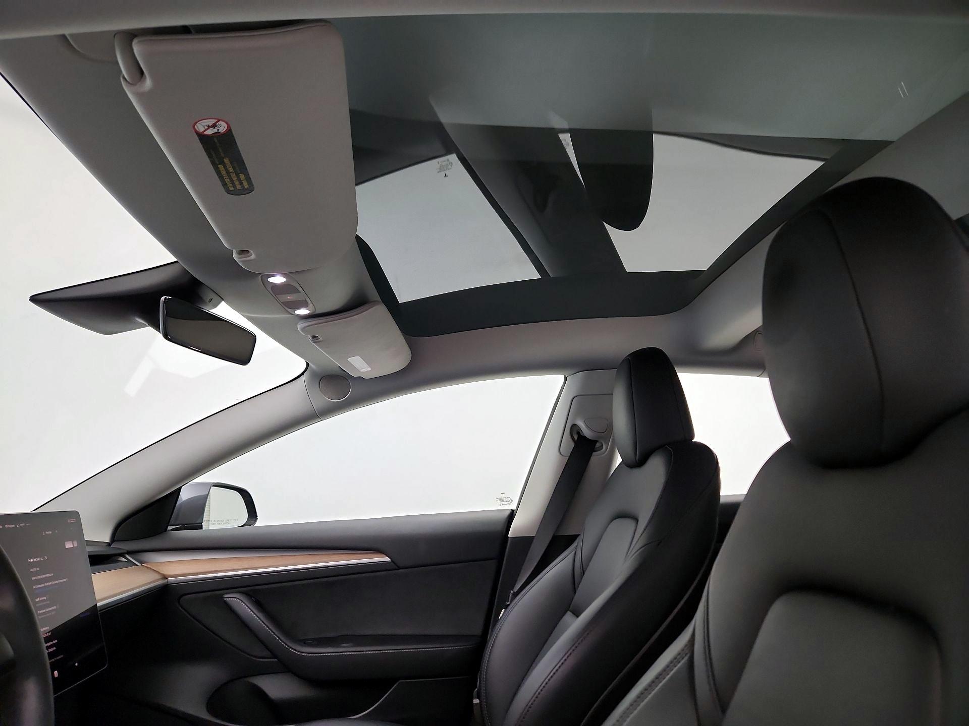 Thumbnail: 2023 Tesla Model 3 - 20