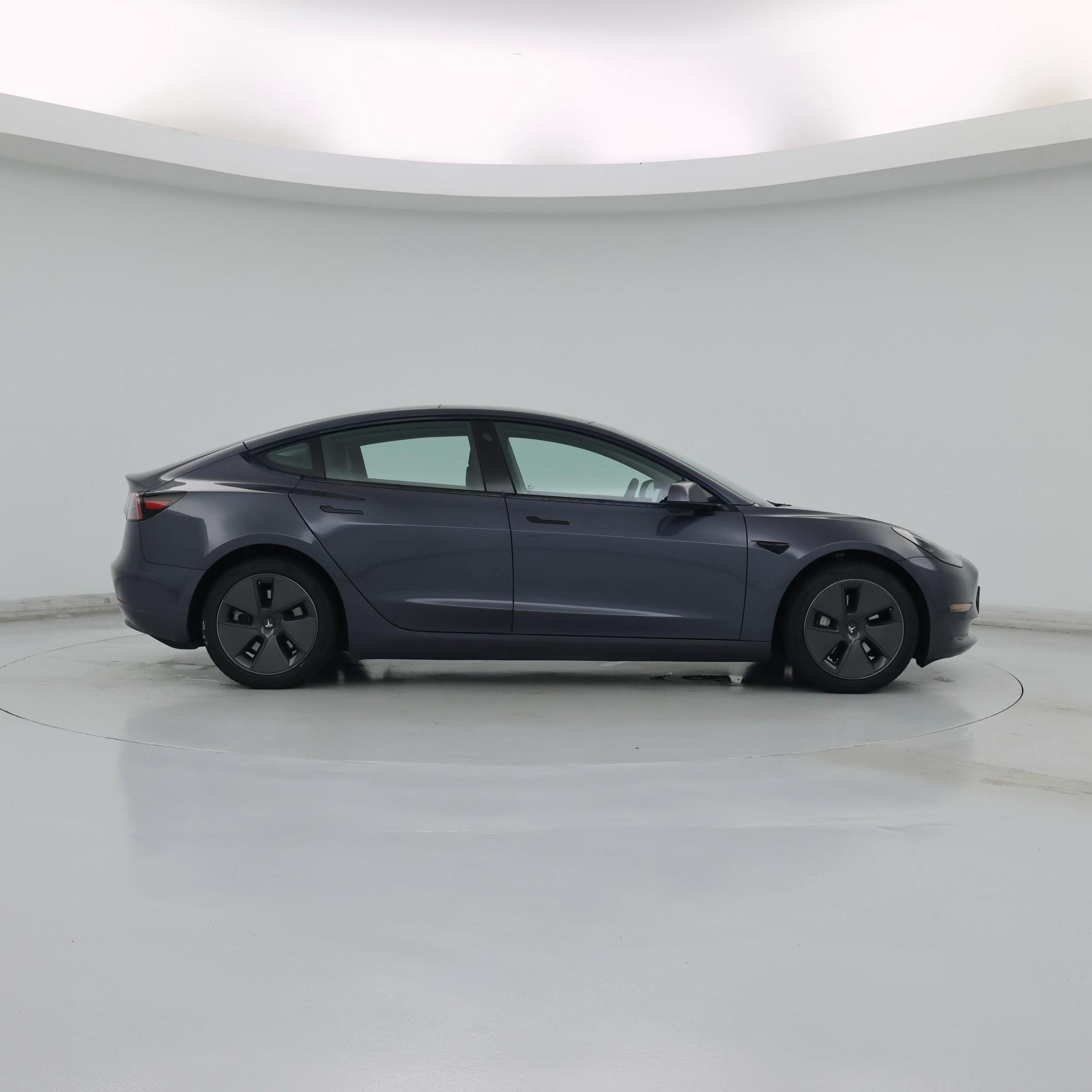 Thumbnail: 2023 Tesla Model 3 - 7