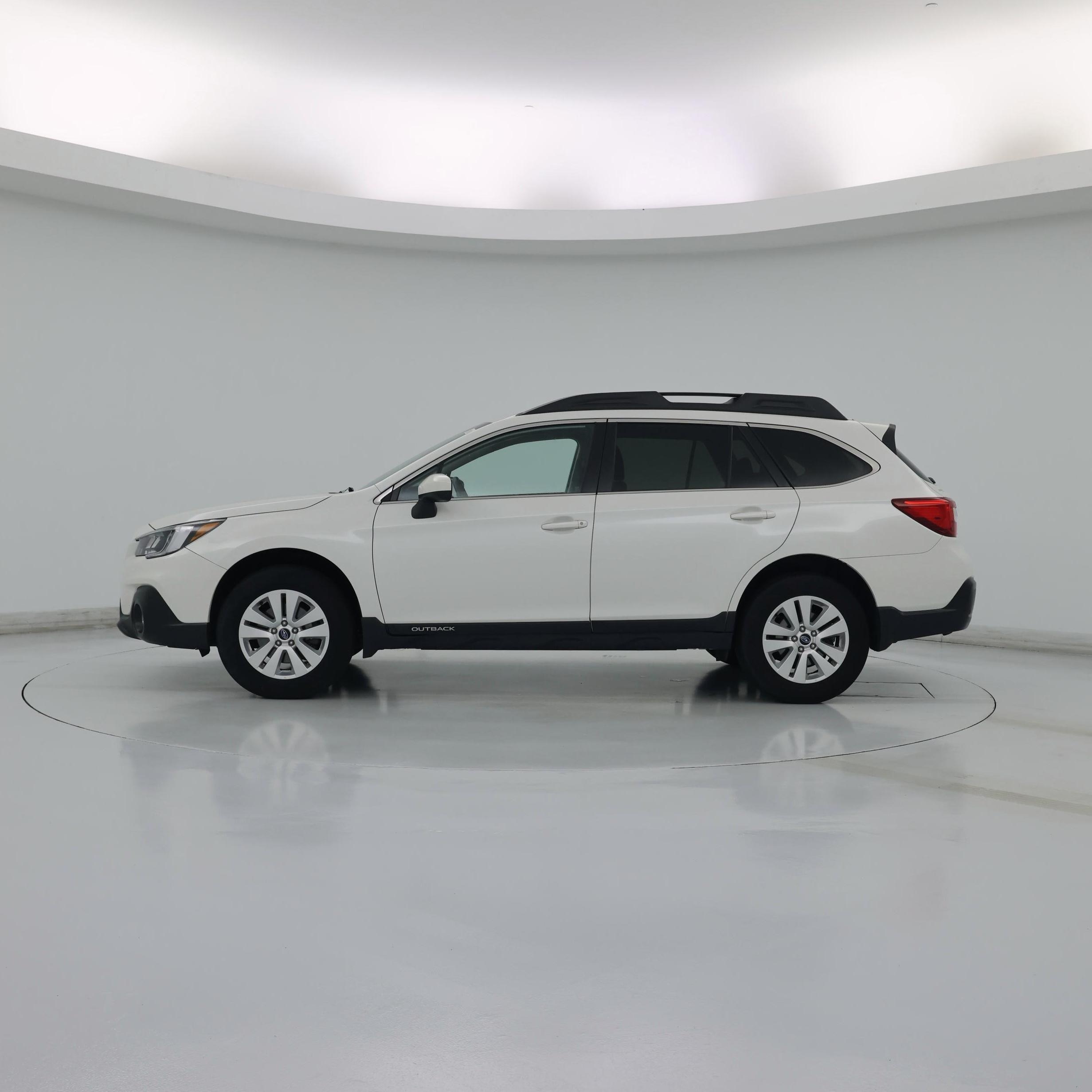 Thumbnail: 2019 Subaru Outback - 3