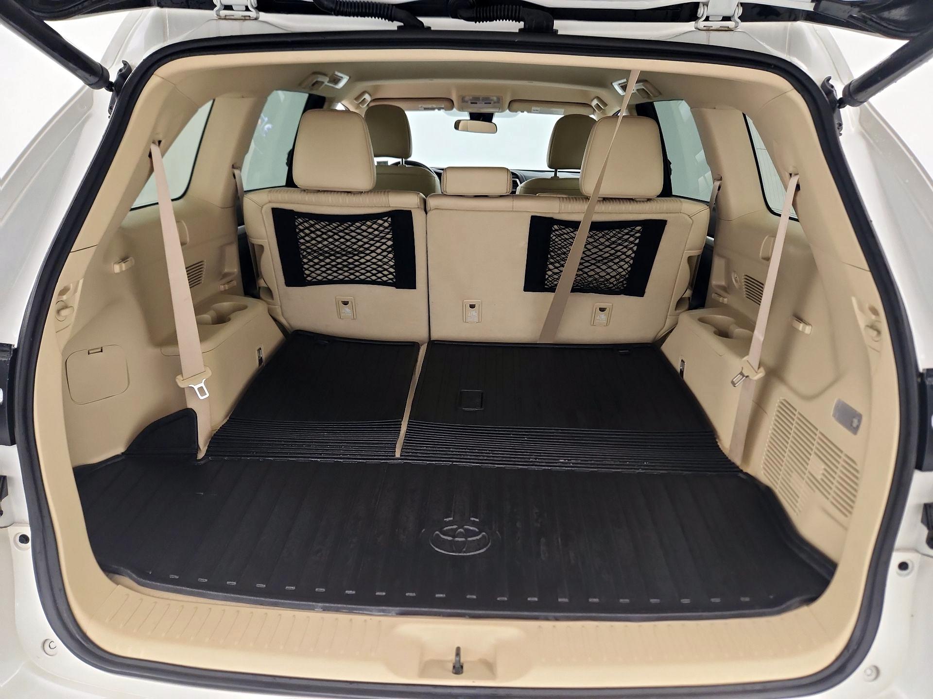 Thumbnail: 2017 Toyota Highlander - 17