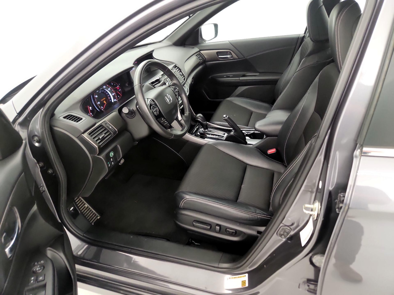 2017 Honda Accord Sport - Photo 12