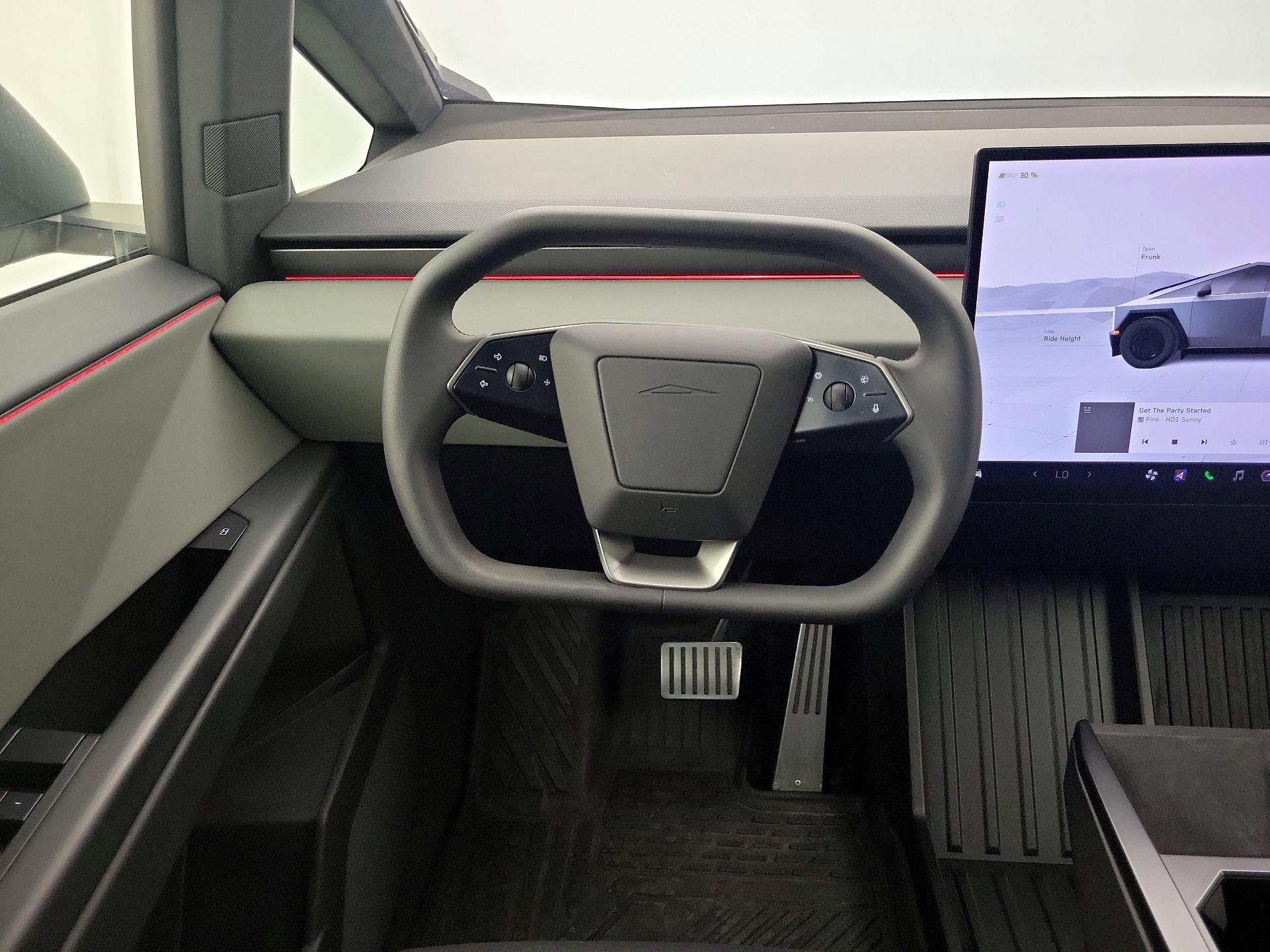 Thumbnail: 2024 Tesla Cybertruck - 10