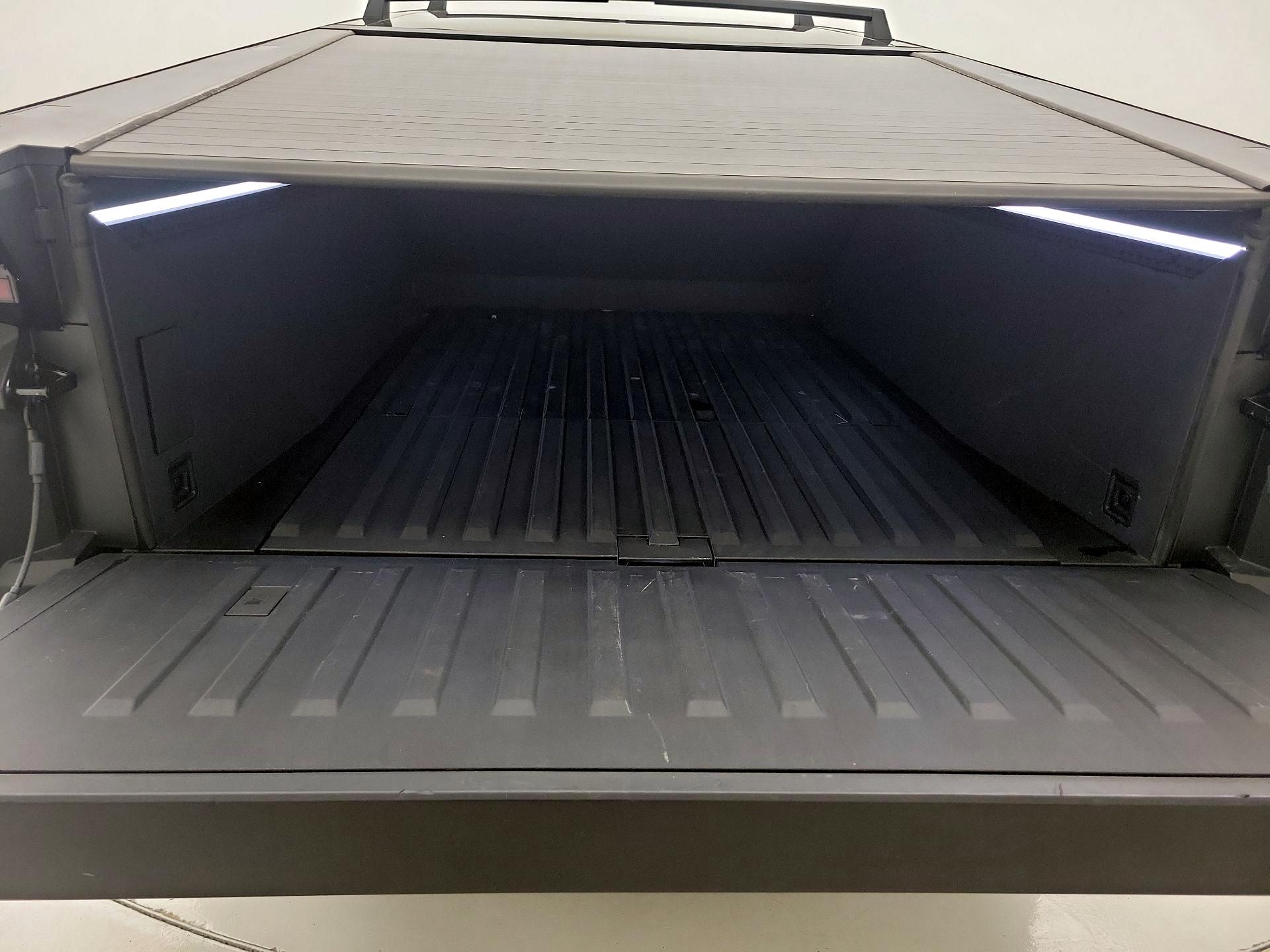 Thumbnail: 2024 Tesla Cybertruck - 19