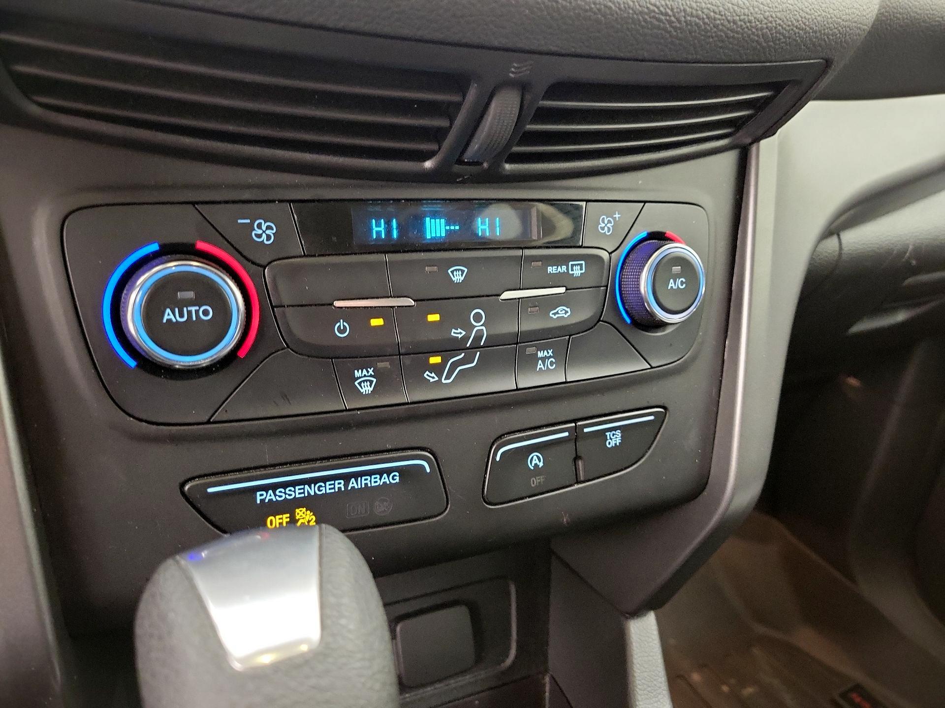 Thumbnail: 2017 Ford Escape - 16