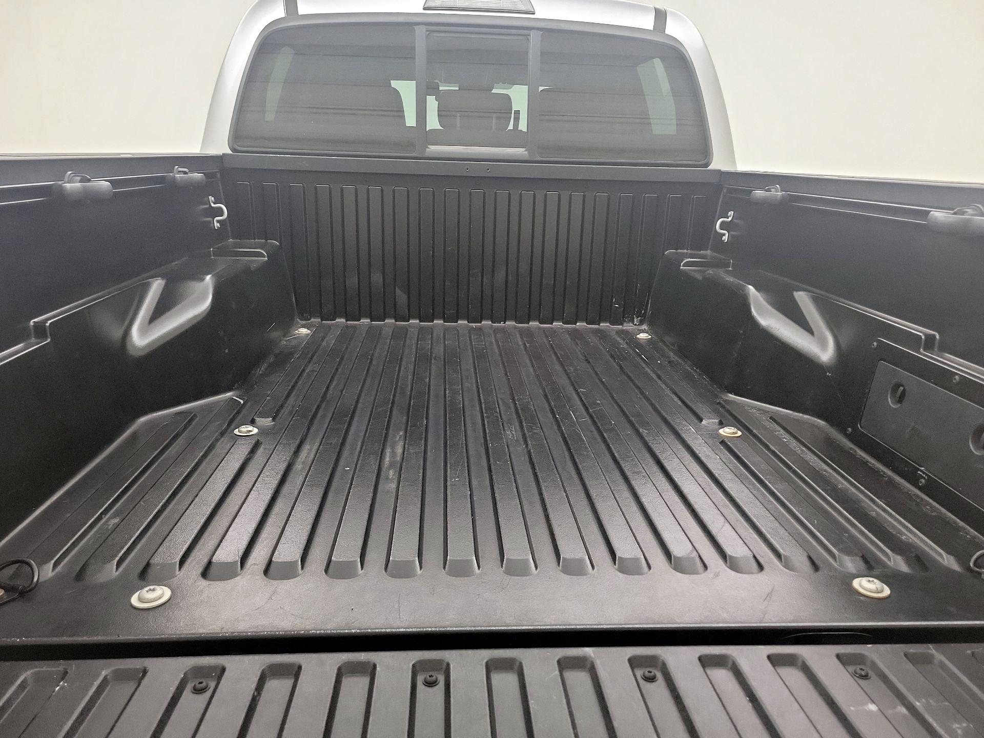 Thumbnail: 2023 Toyota Tacoma - 20