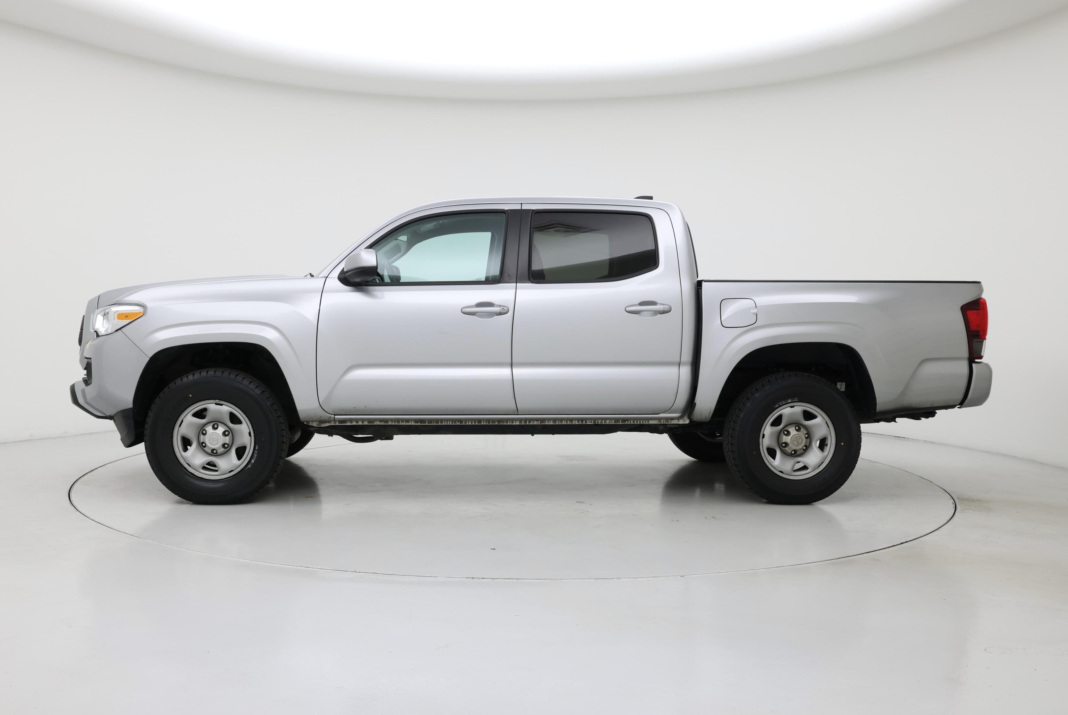Thumbnail: 2023 Toyota Tacoma - 3