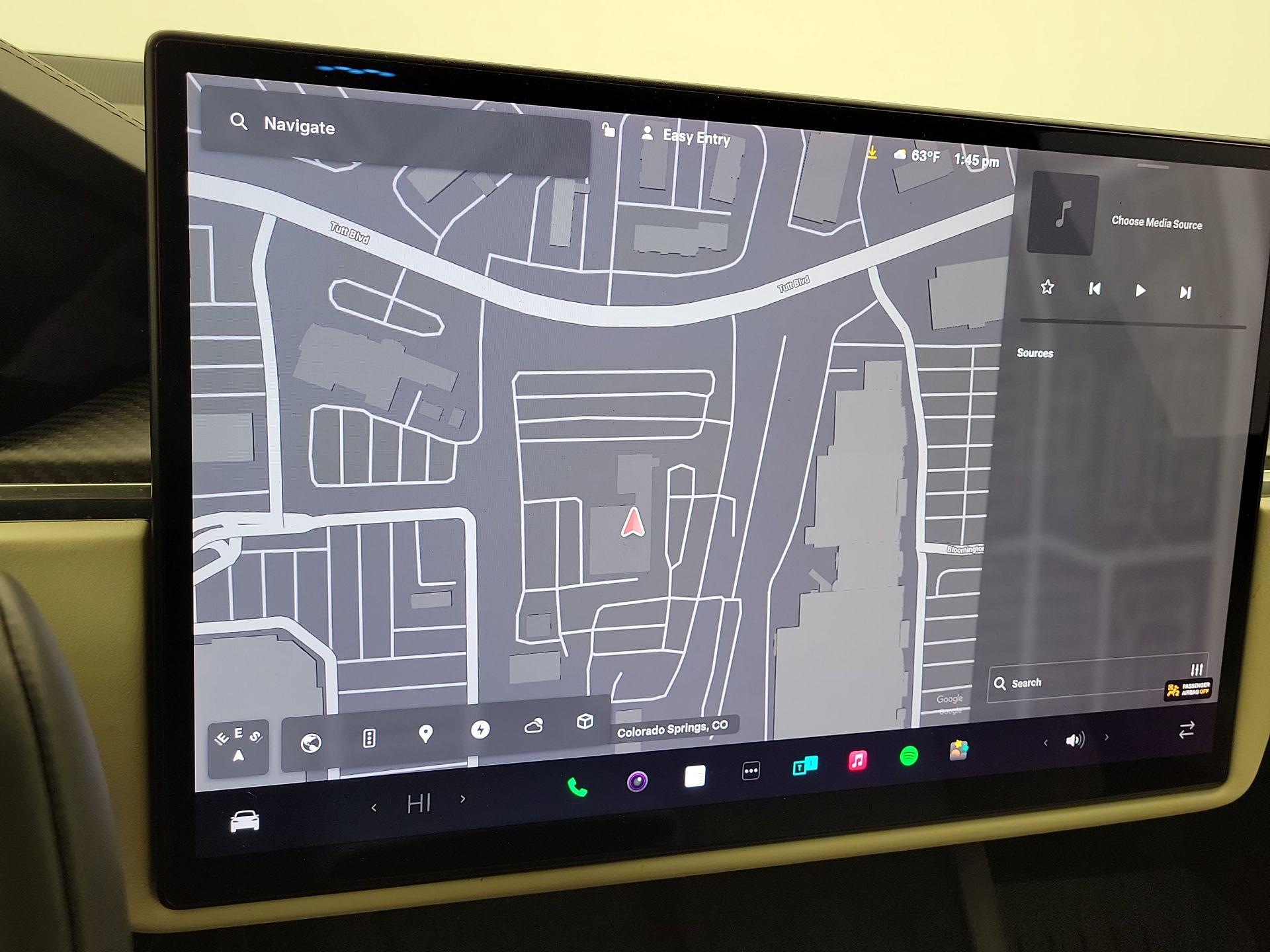 Thumbnail: 2022 Tesla Model X - 13